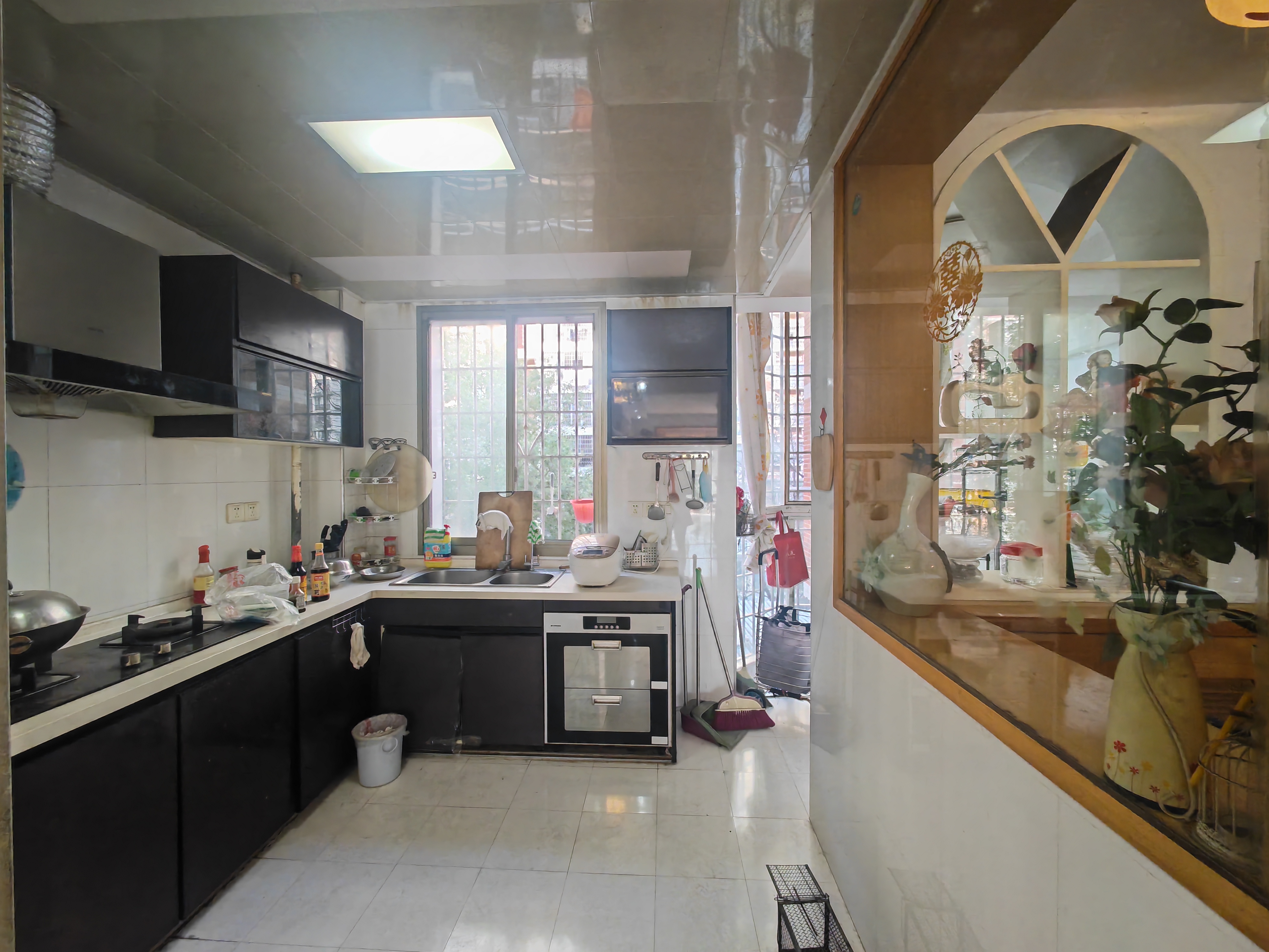 东方豪苑 3室2厅2卫 1500.0元/月 东方豪苑 3室2厅2卫 1500.0元/月室内图