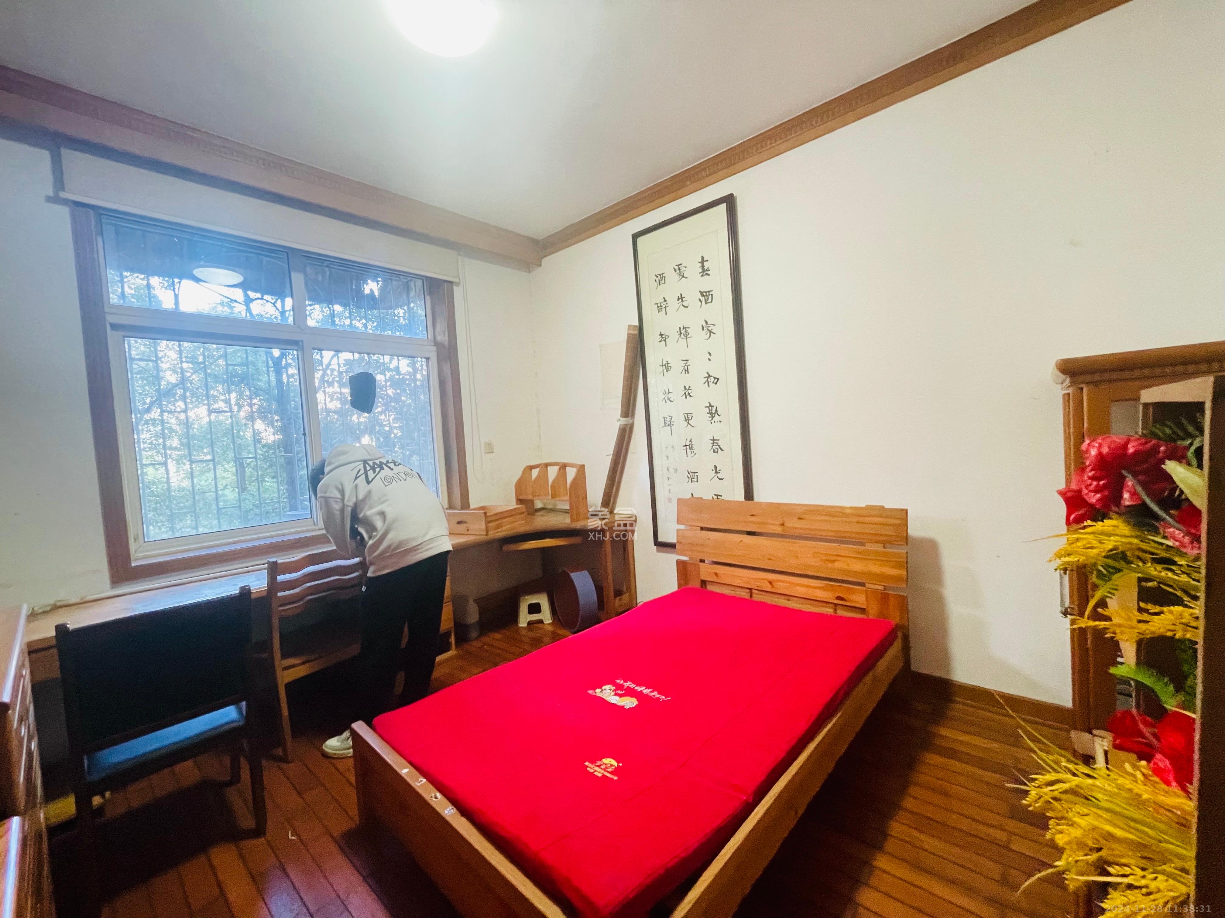 雨花亭街道办事处宿舍  3室2厅2卫    1800.0元/月 雨花亭街道办事处宿舍  3室2厅2卫    1800.0元/月室内图