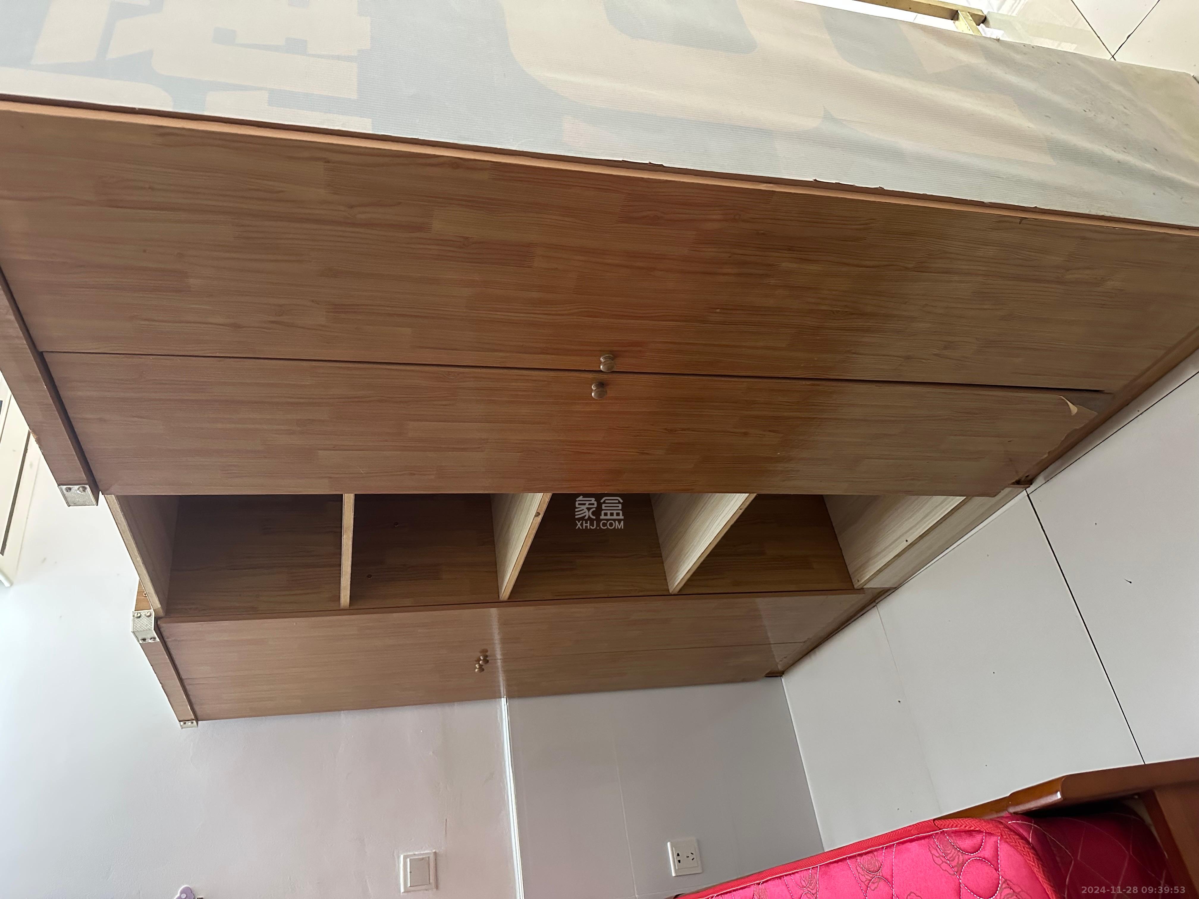 银路家园(公路局单位房) 1室0厅0卫 600.0元/月 银路家园(公路局单位房) 1室0厅0卫 600.0元/月室内图