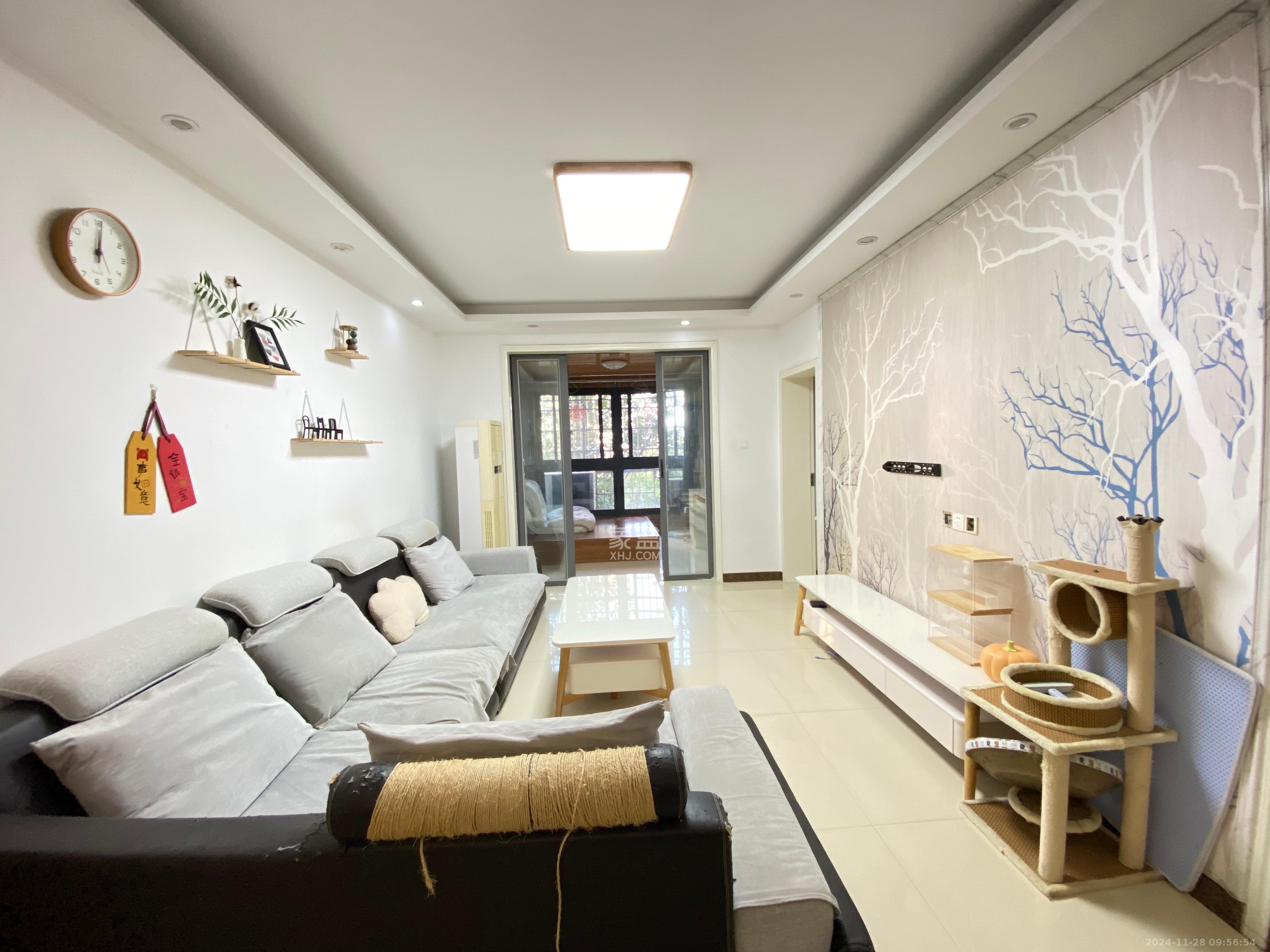 鑫遠湘府華城  2室2廳1衛(wèi)    2300.0元/月室內(nèi)圖