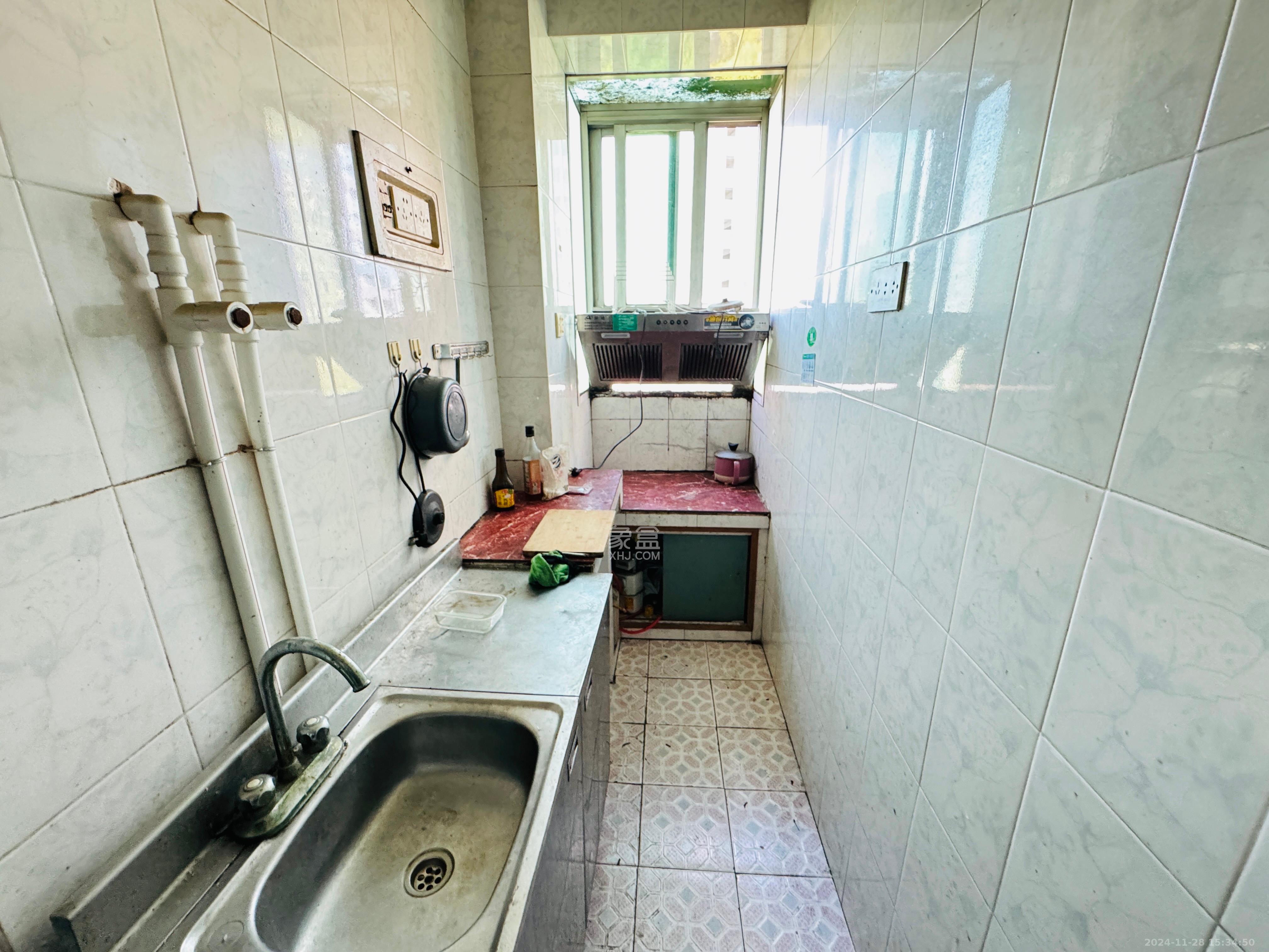 青山祠社区 1室0厅0卫 1250.0元/月 青山祠社区 1室0厅0卫 1250.0元/月室内图