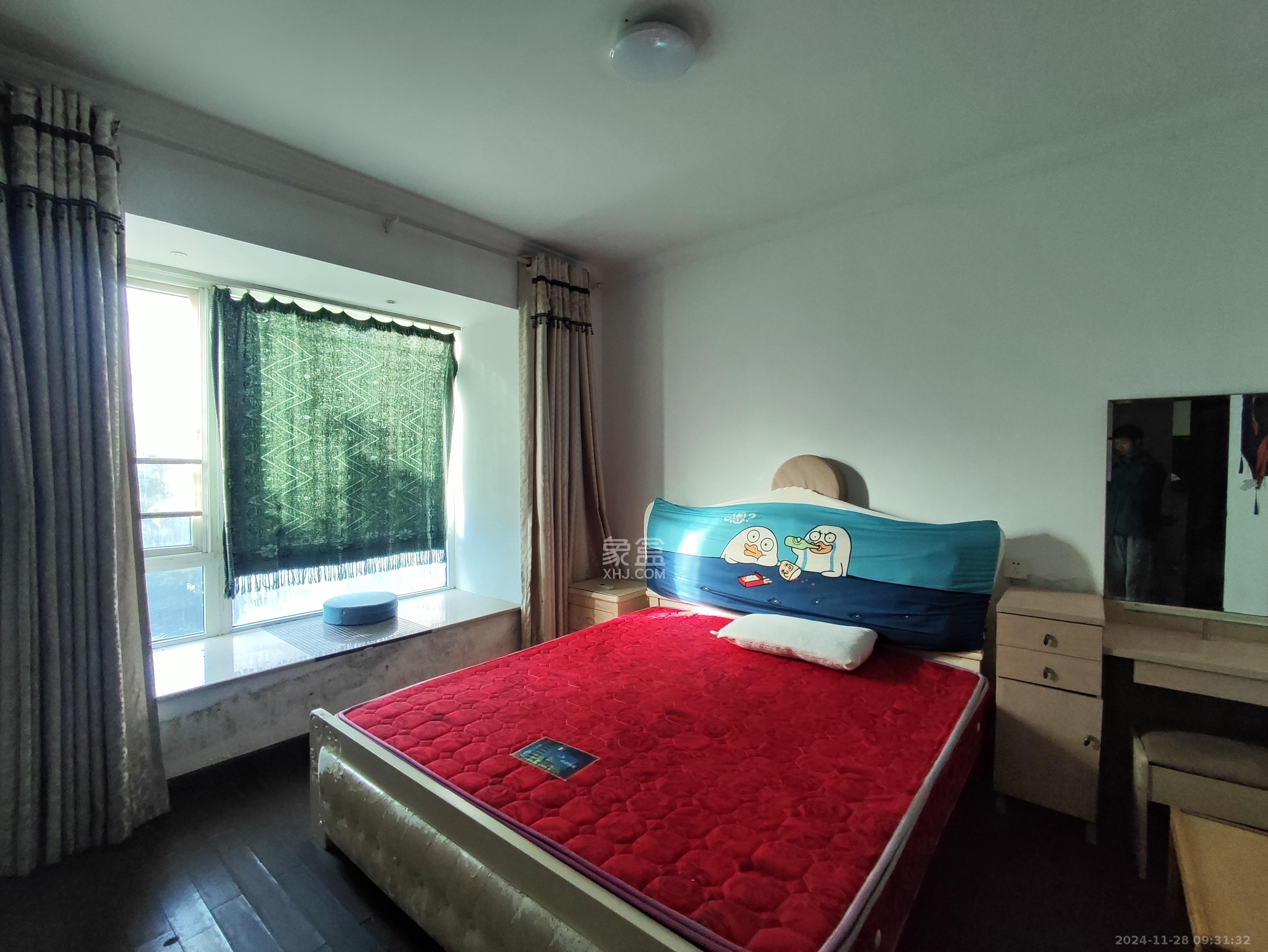 珠江花城一期桂苑 4室2厅1卫 1800.0元/月 珠江花城一期桂苑 4室2厅1卫 1800.0元/月室内图