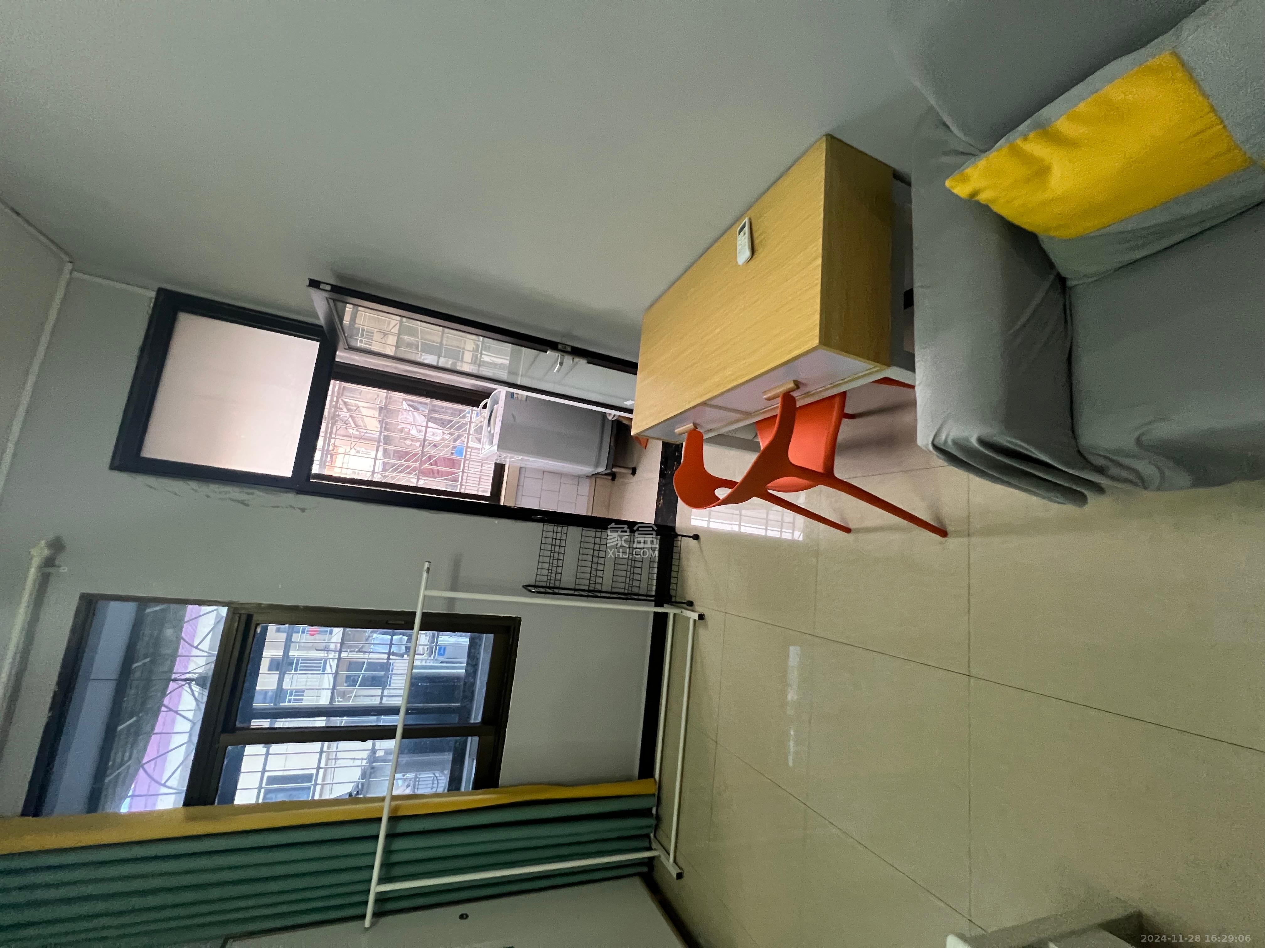 燕山街社区  1室1厅1卫   1600.00元/月室内图