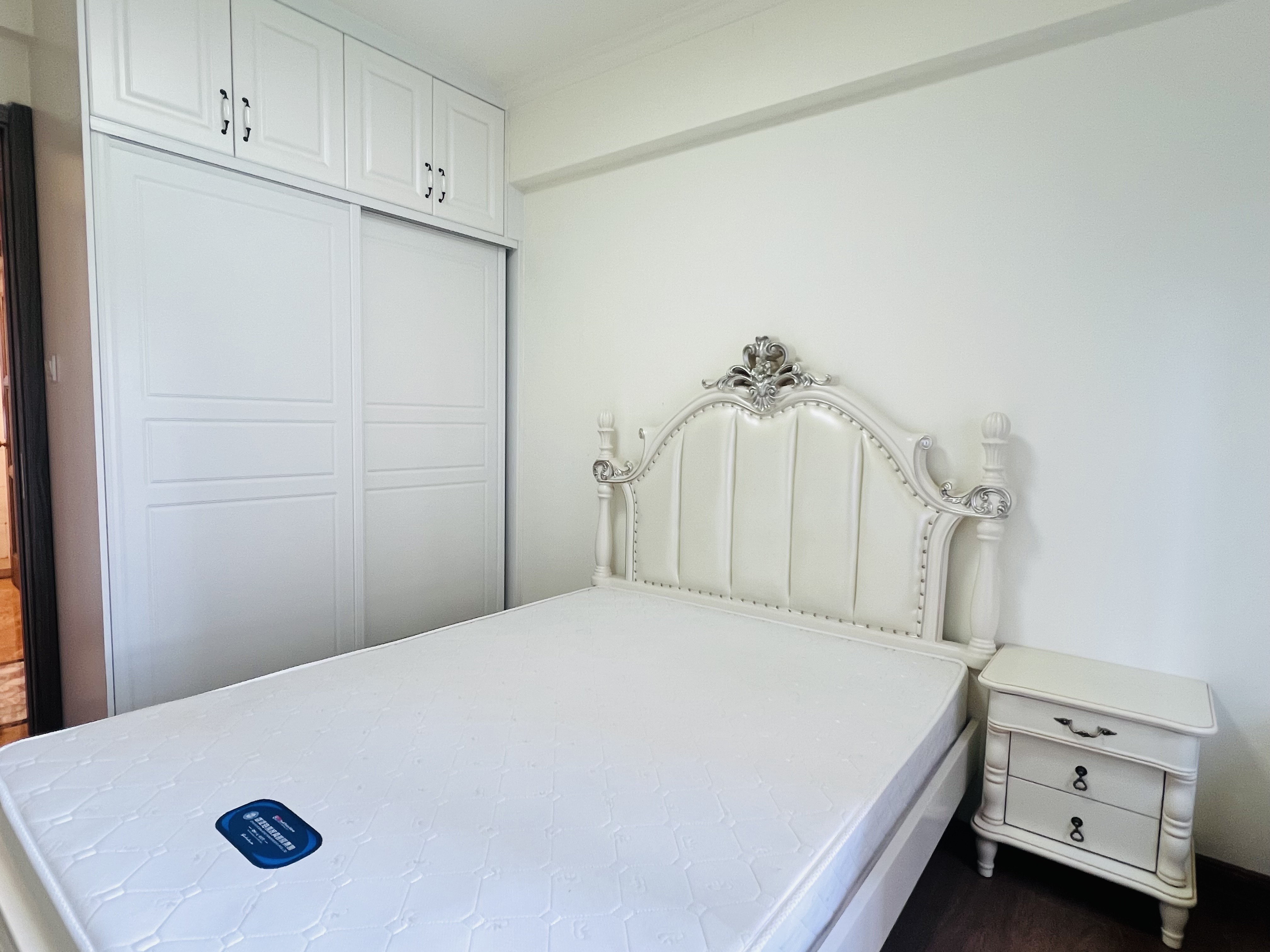 碧桂园 4室2厅2卫 2600.0元/月 碧桂园 4室2厅2卫 2600.0元/月室内图