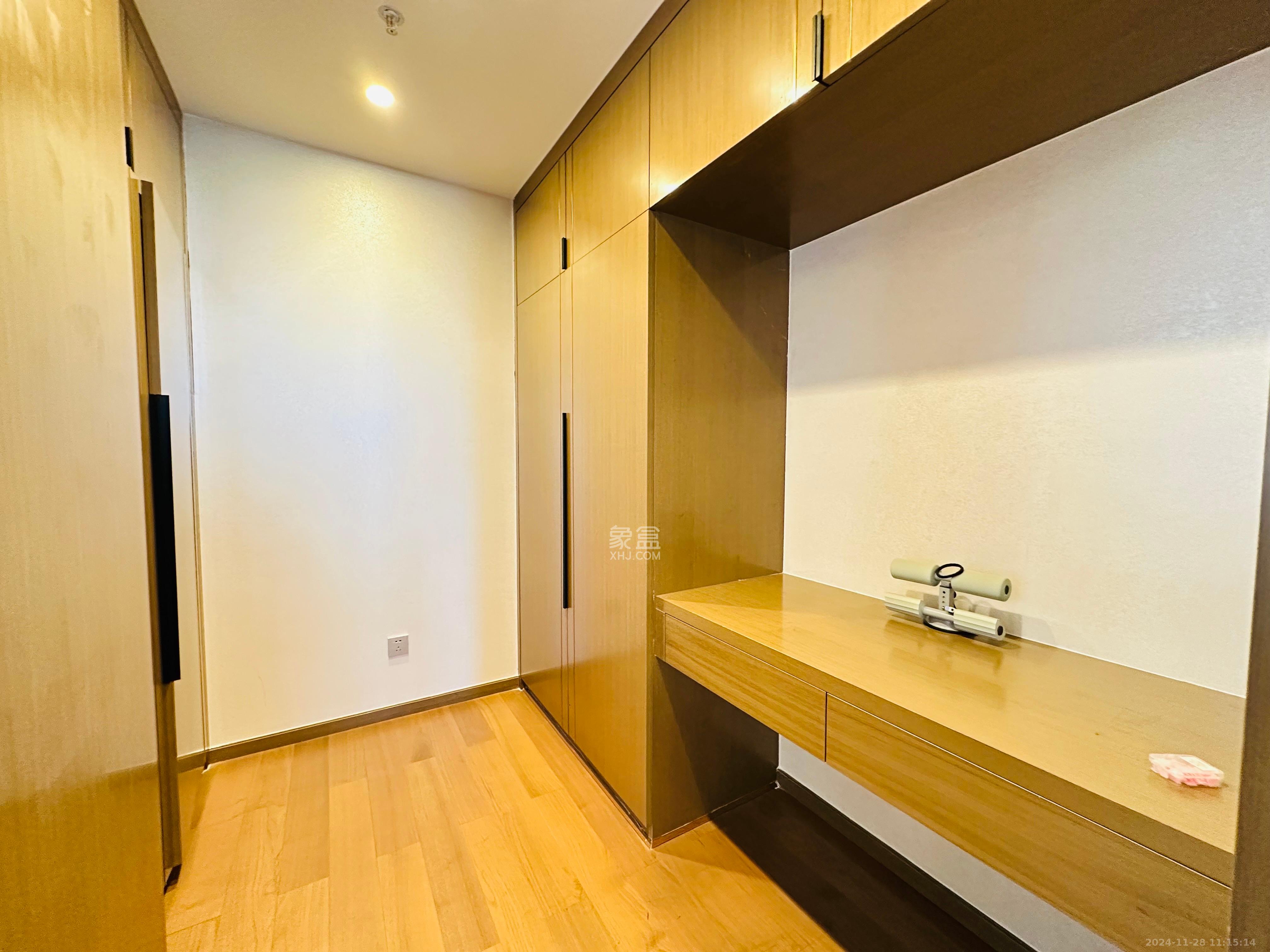 梅溪湖金茂湾 4室2厅3卫 12000.0元/月 梅溪湖金茂湾 4室2厅3卫 12000.0元/月室内图