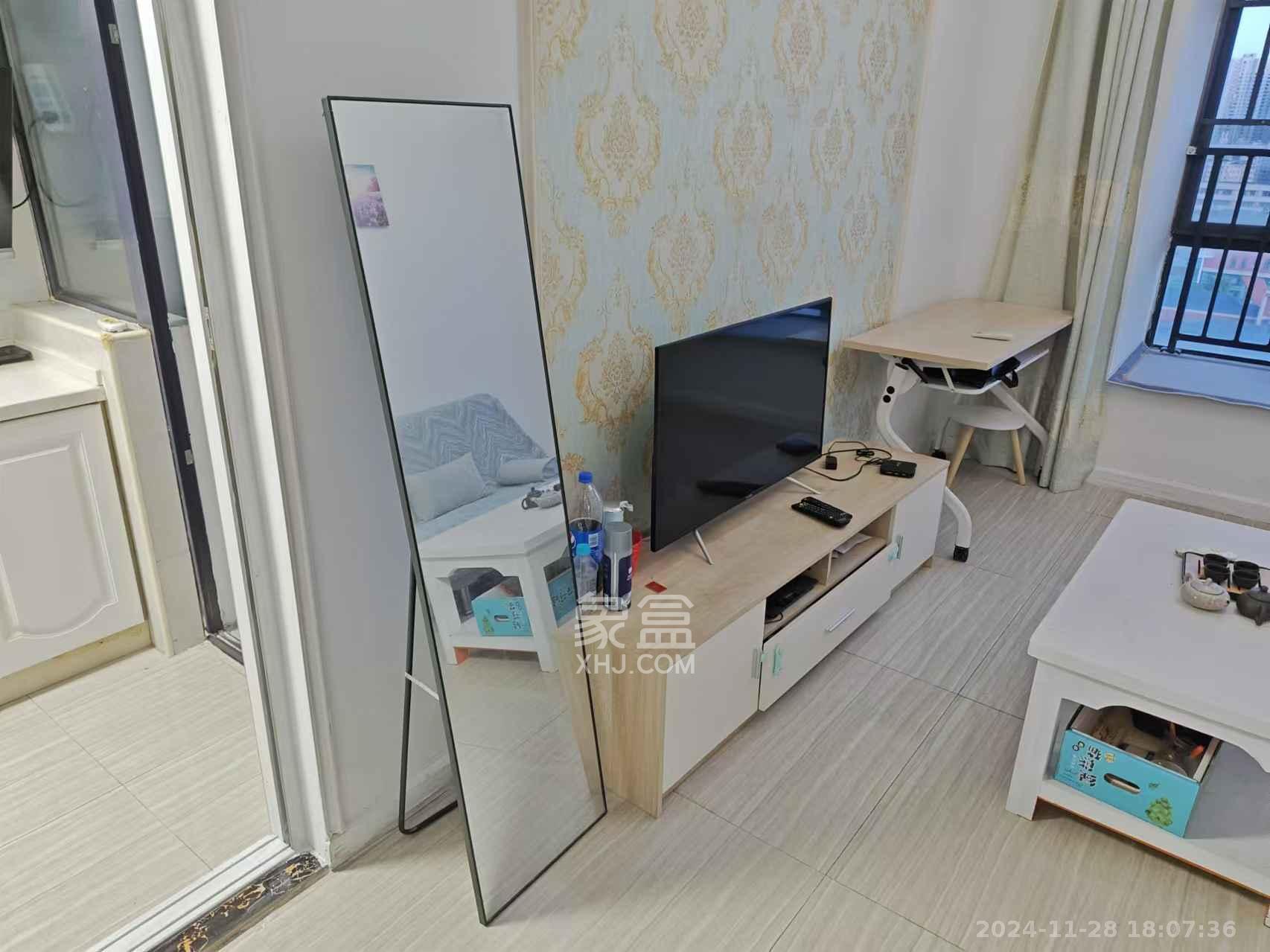 荣悦台 2室1厅1卫 2600.0元/月 荣悦台 2室1厅1卫 2600.0元/月室内图