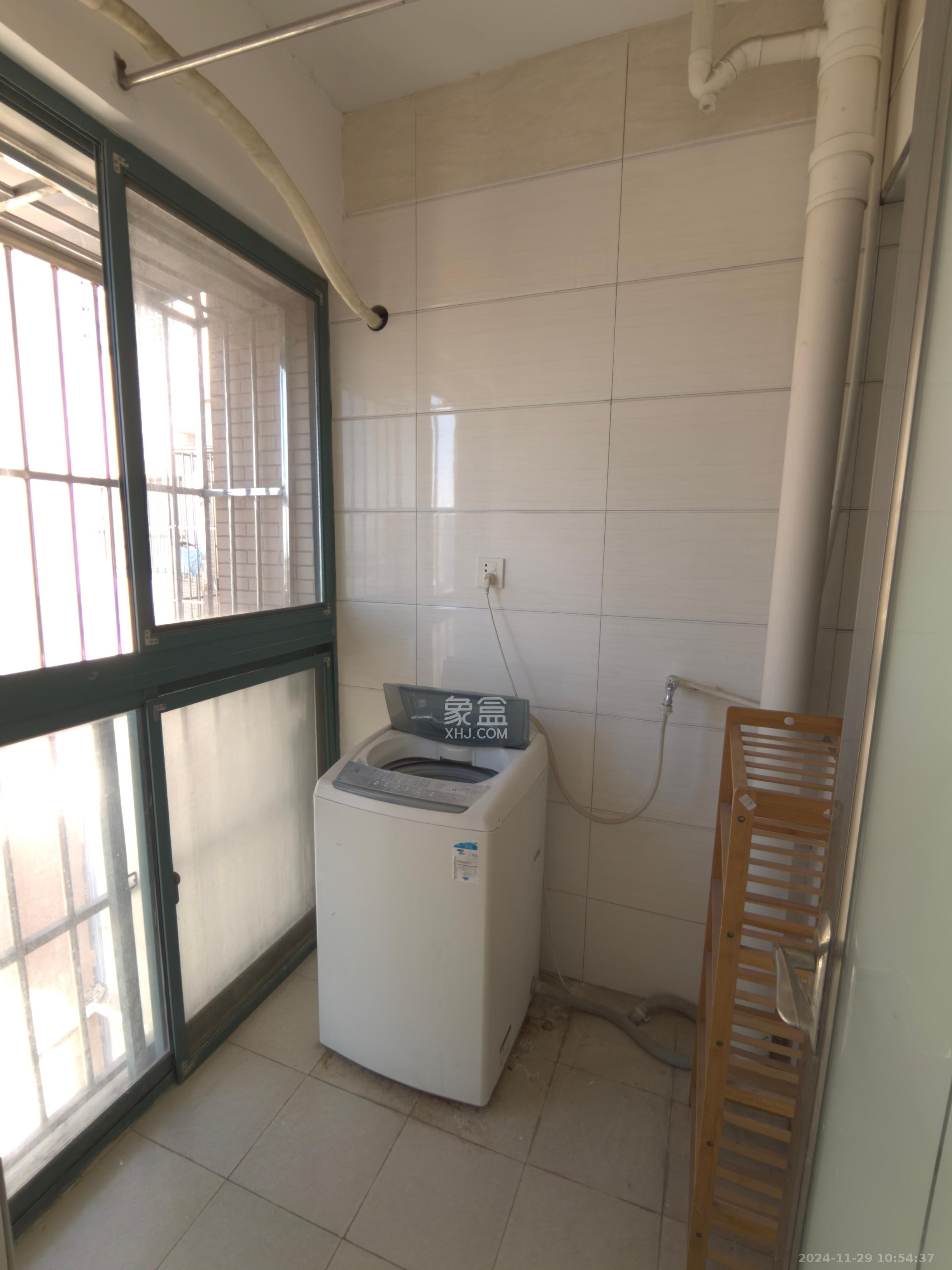 滨水名都  1室1厅1卫   1100.00元/月室内图