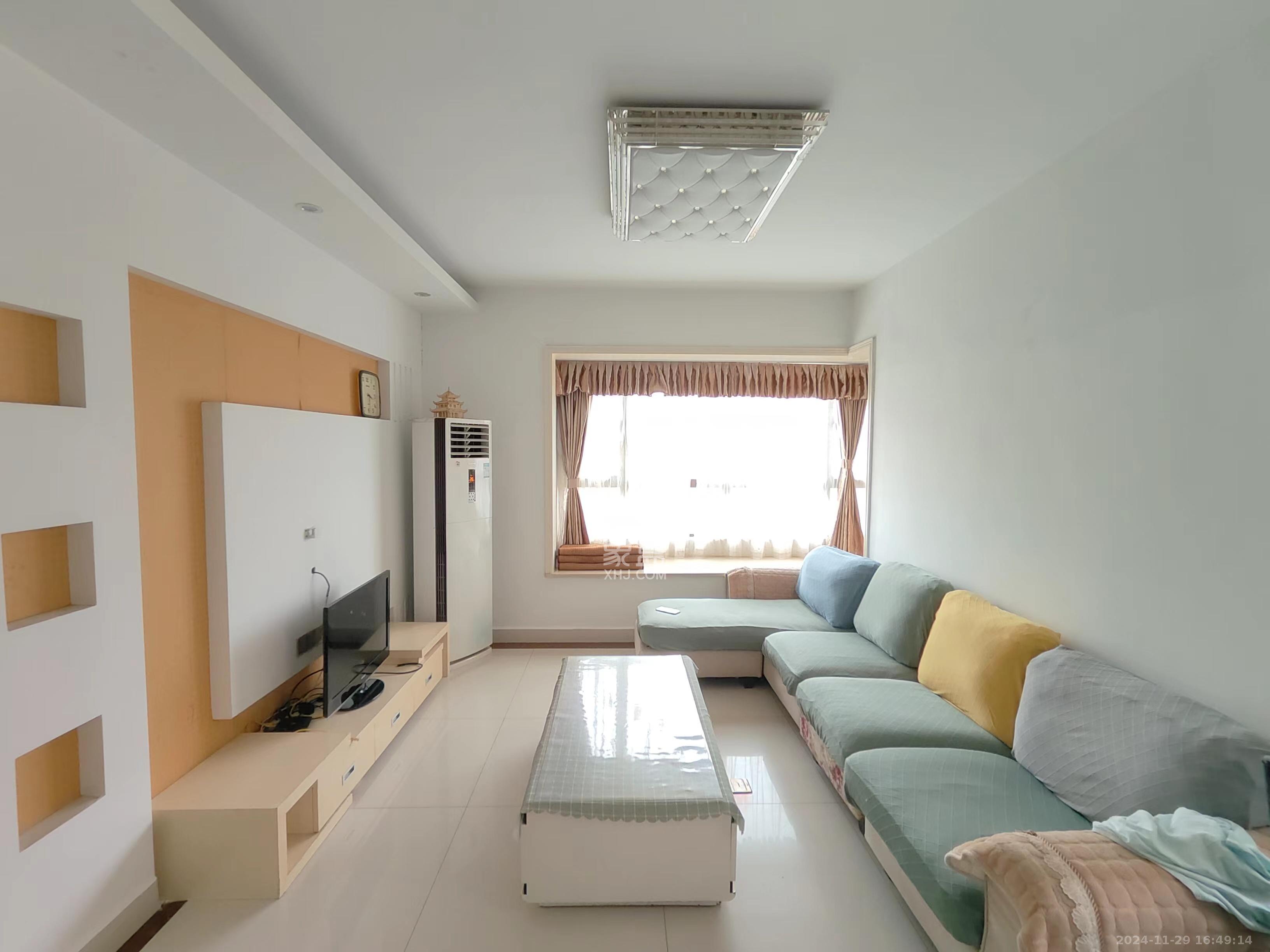 山语城二期 3室2厅1卫 2000.0元/月 山语城二期 3室2厅1卫 2000.0元/月室内图