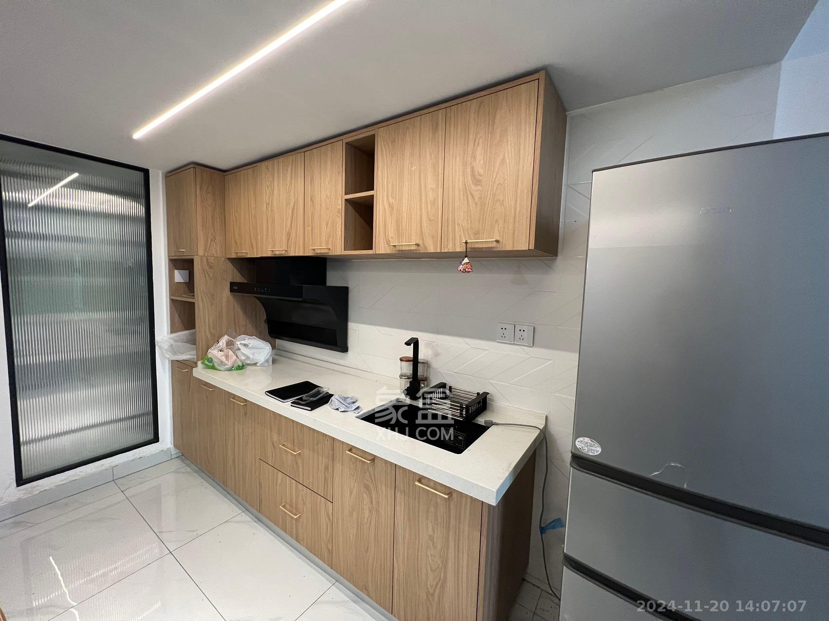 龙湖新壹城  2室1厅1卫    2500.0元/月 龙湖新壹城  2室1厅1卫    2500.0元/月室内图