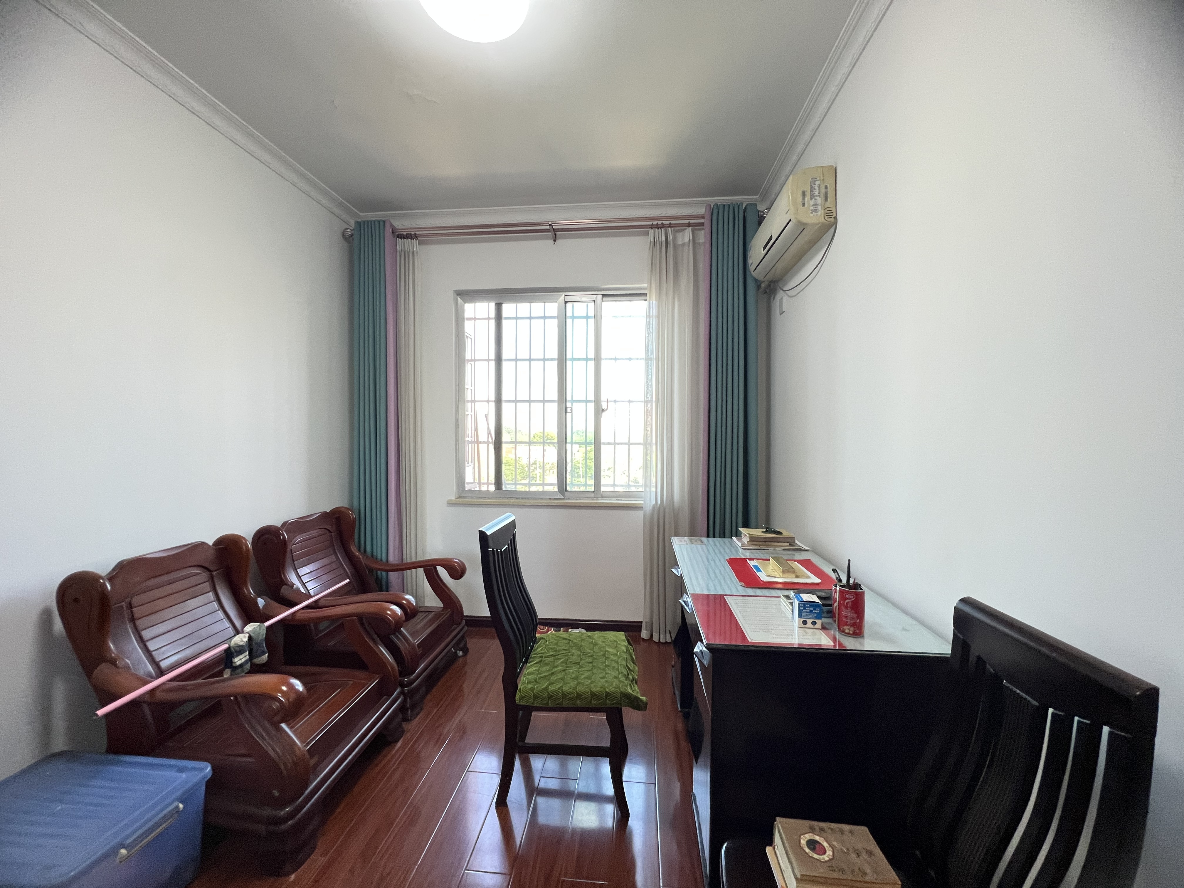 山河锦园 4室2厅1卫 65.0万 山河锦园 4室2厅1卫 65.0万室内图