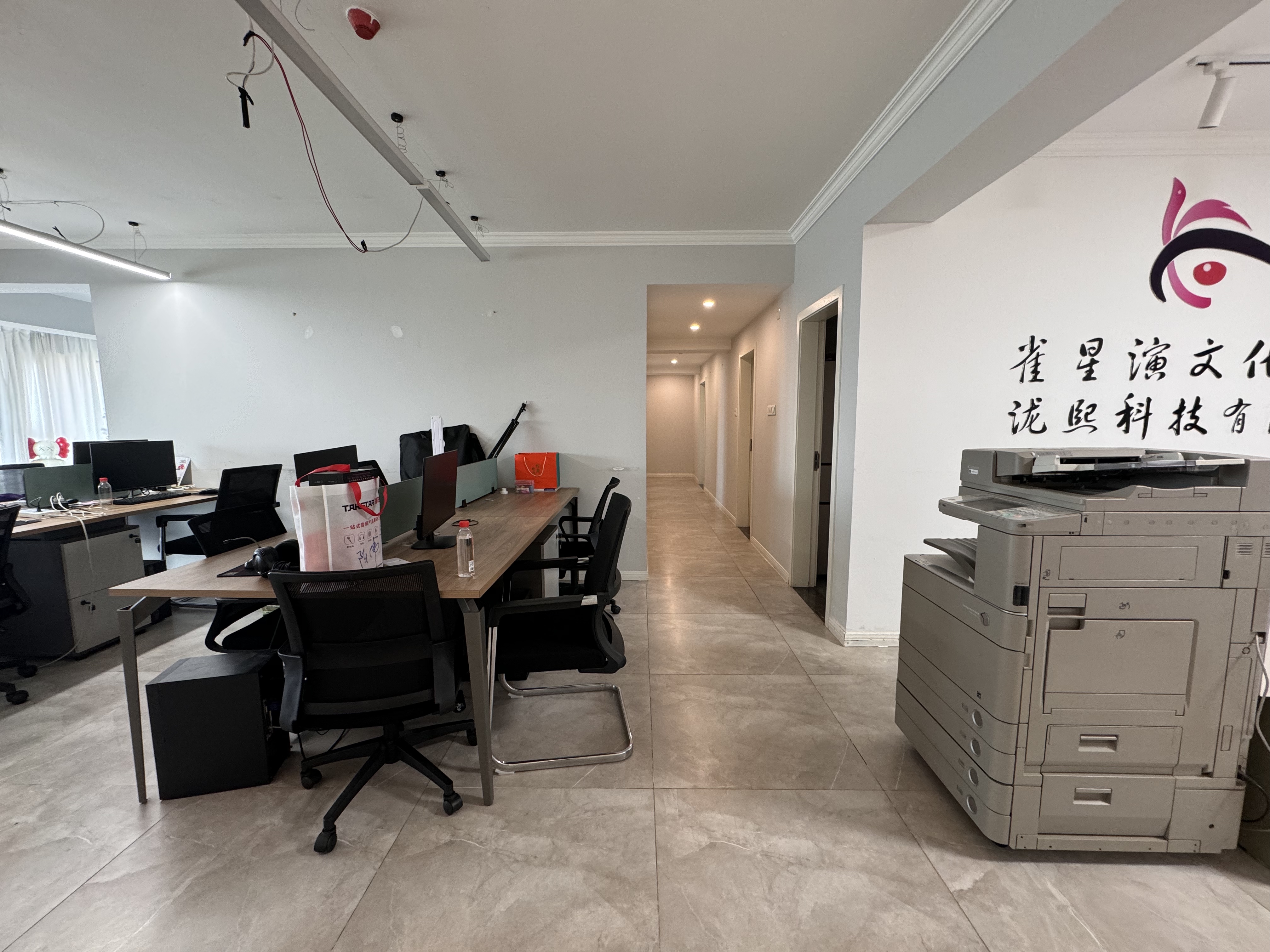 潮宗御苑 4室2厅2卫 7800.0元/月 潮宗御苑 4室2厅2卫 7800.0元/月室内图