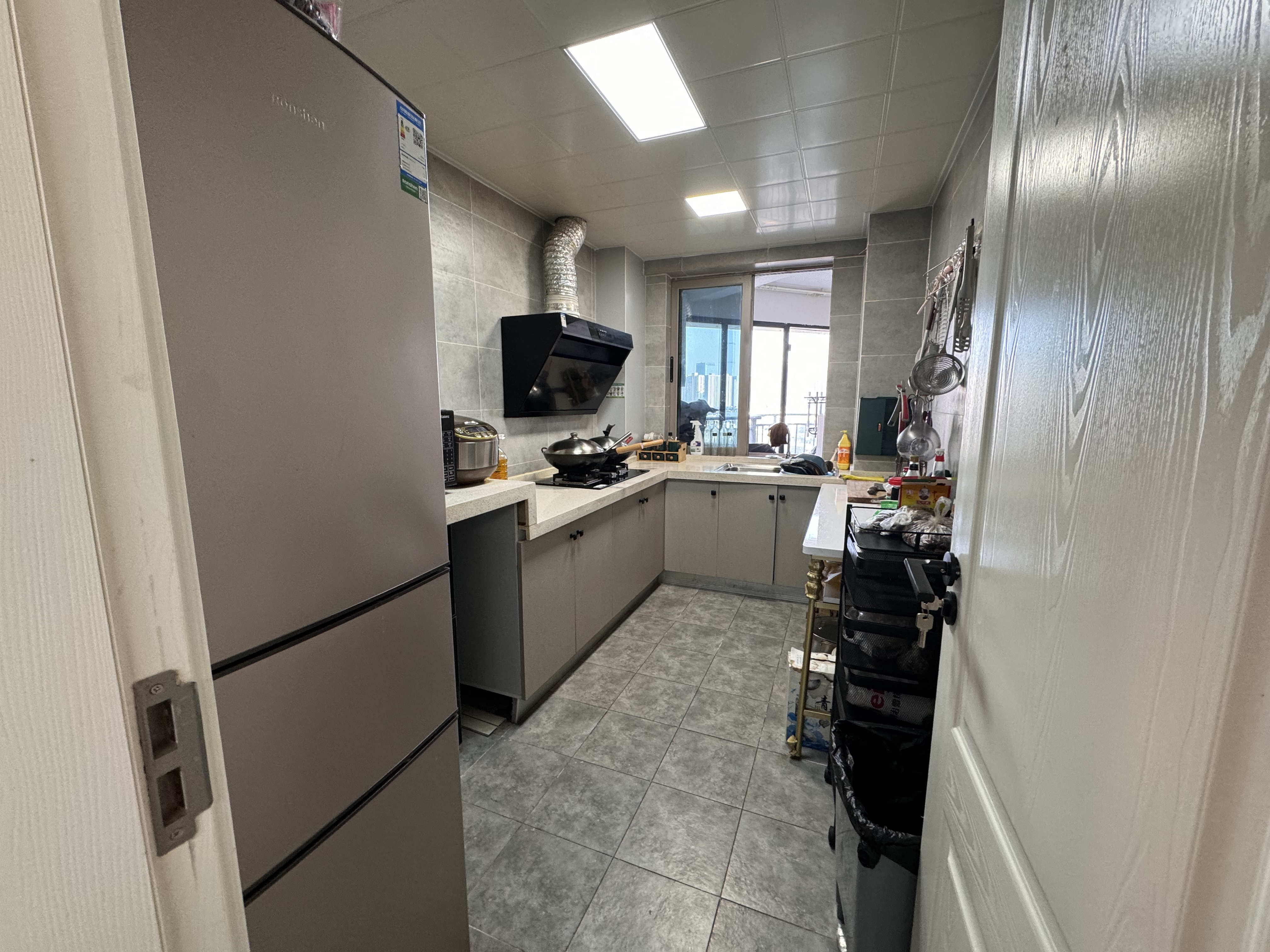 潮宗御苑 4室2厅2卫 7800.0元/月 潮宗御苑 4室2厅2卫 7800.0元/月室内图