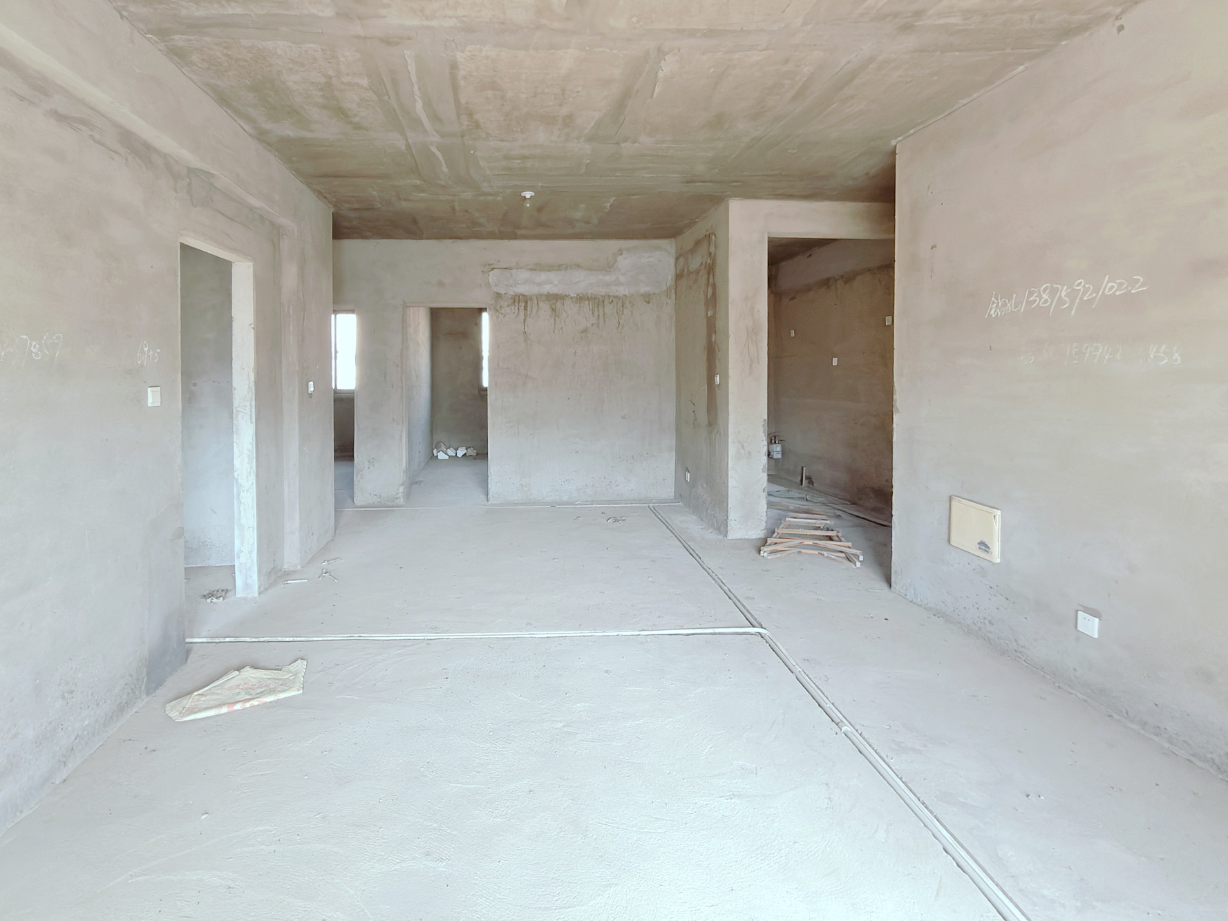 澳海月亮湾 3室2厅2卫 50.0万 澳海月亮湾 3室2厅2卫 50.0万客厅