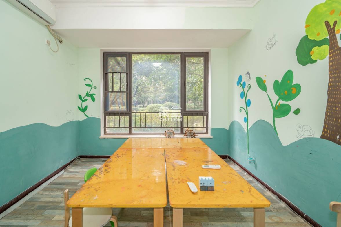 中海国际一期 3室2厅1卫 2000.0元/月 中海国际一期 3室2厅1卫 2000.0元/月室内图