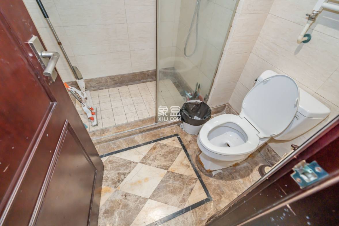 中海国际一期 3室2厅1卫 2000.0元/月 中海国际一期 3室2厅1卫 2000.0元/月室内图