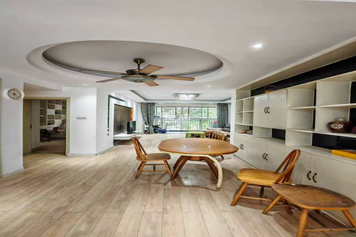 生活艺术城  3室2厅2卫    2200.0元/月 生活艺术城  3室2厅2卫    2200.0元/月室内图