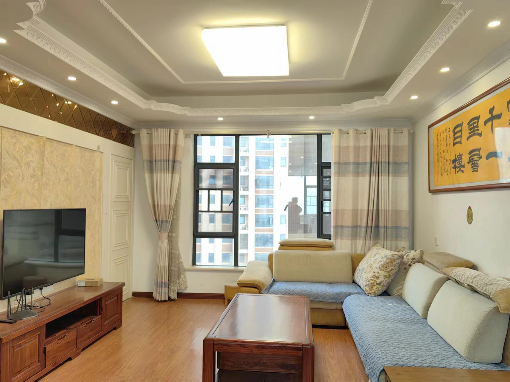 天元涉外景园C区 3室2厅2卫 2700.0元/月 天元涉外景园C区 3室2厅2卫 2700.0元/月户型图