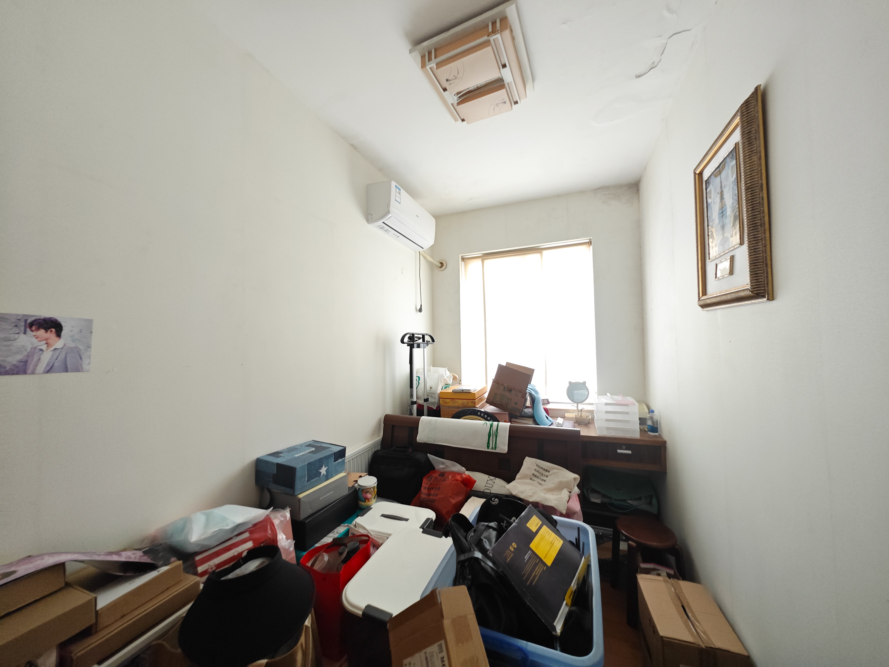 同升湖山庄  5室2厅3卫   158.00万卧室