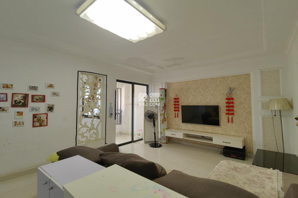 深业睿城 3室2厅1卫 1900.0元/月 深业睿城 3室2厅1卫 1900.0元/月室内图