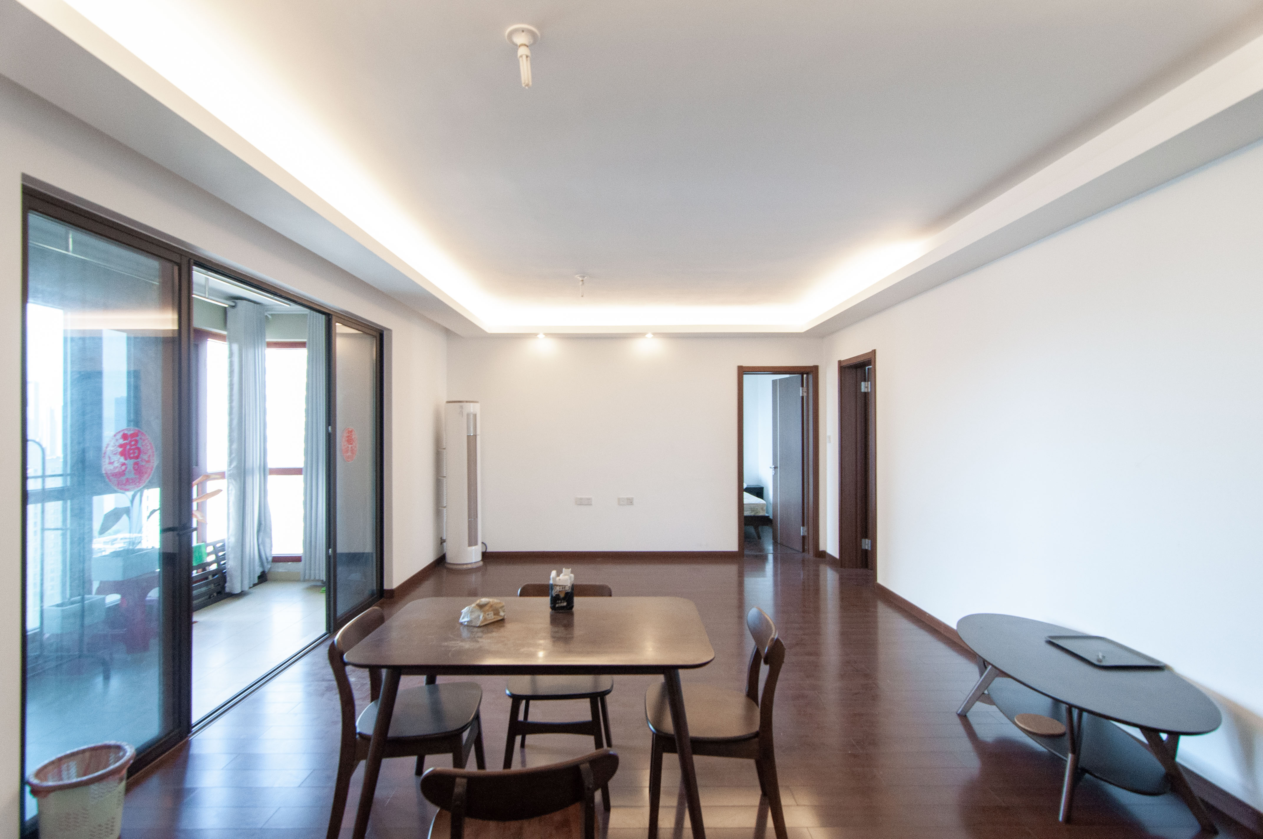 万科里梅溪郡 3室2厅1卫 205.0万 万科里梅溪郡 3室2厅1卫 205.0万客厅