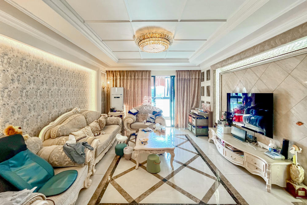 西山汇景一、二期  4室2厅2卫    258.0万