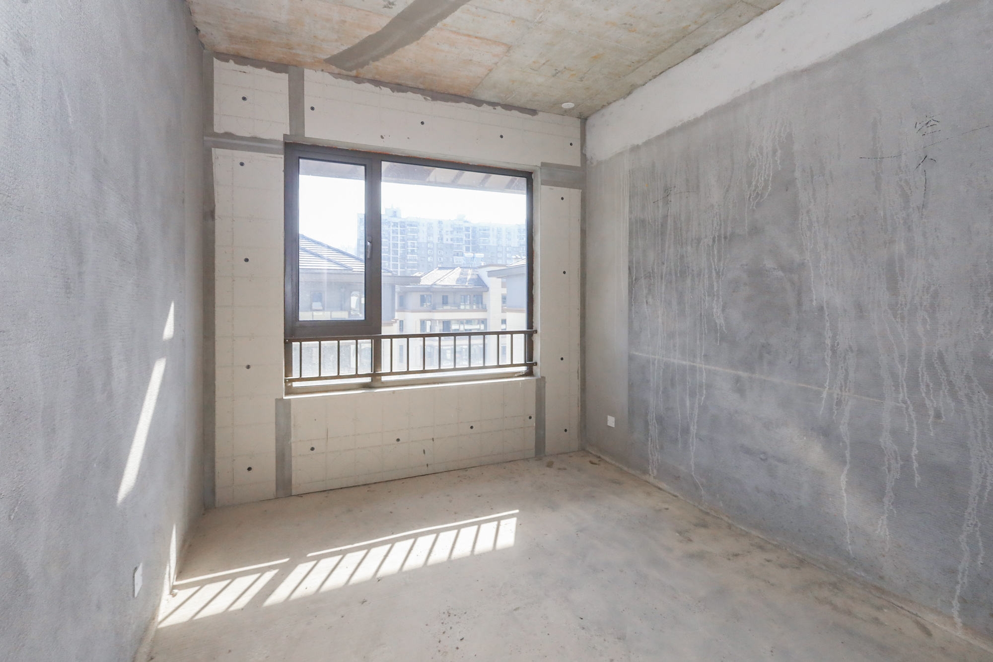 正荣滨江紫阙台  5室2厅3卫    368.0万卧室