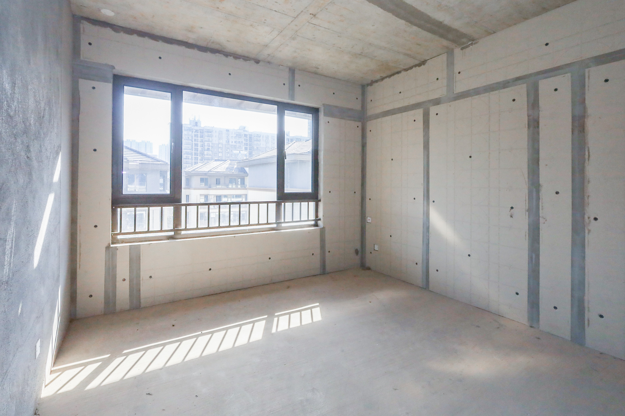 正荣滨江紫阙台  5室2厅3卫    368.0万卧室