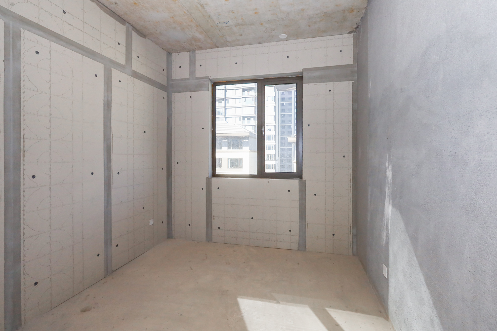 正荣滨江紫阙台  5室2厅3卫    368.0万卧室