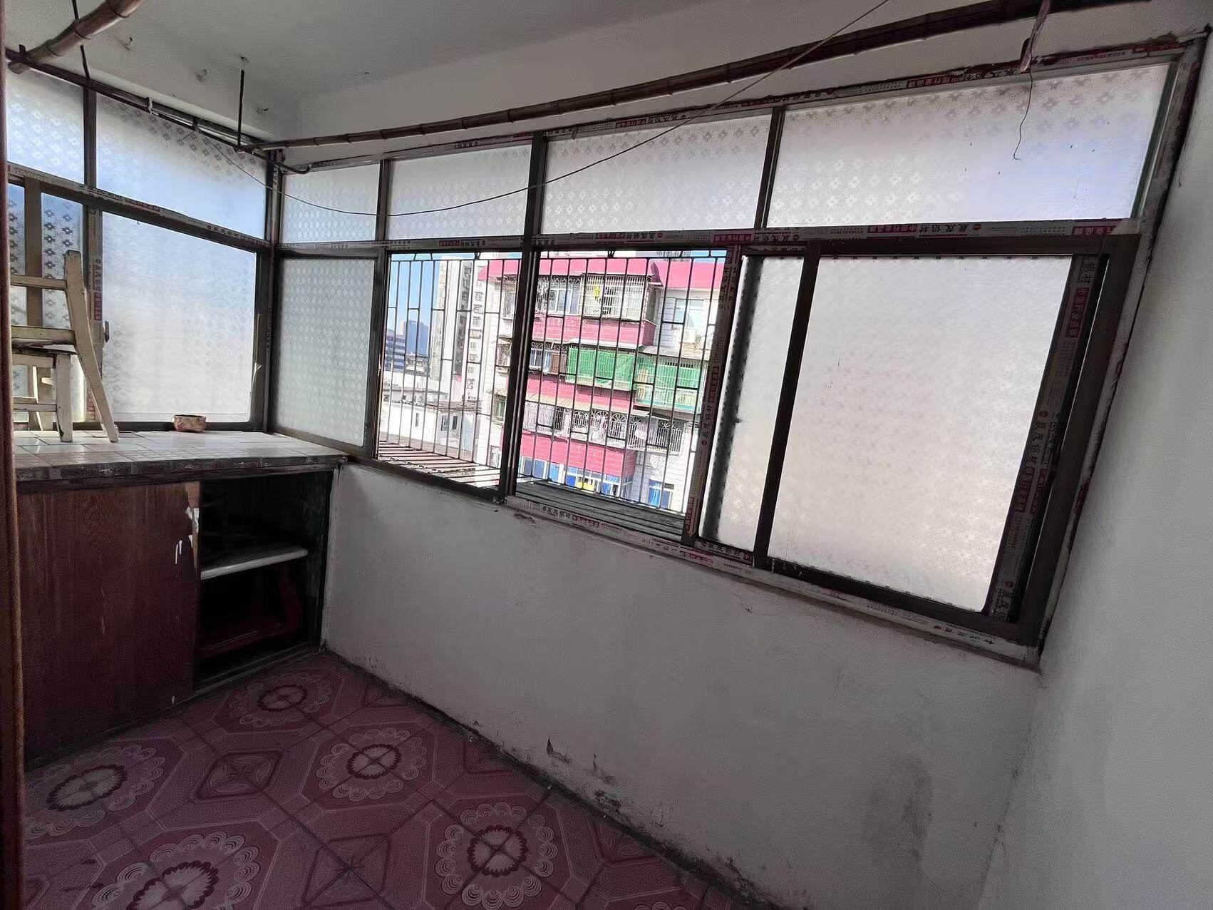 建宁街散盘 1室1厅1卫 500.0元/月 建宁街散盘 1室1厅1卫 500.0元/月室内图