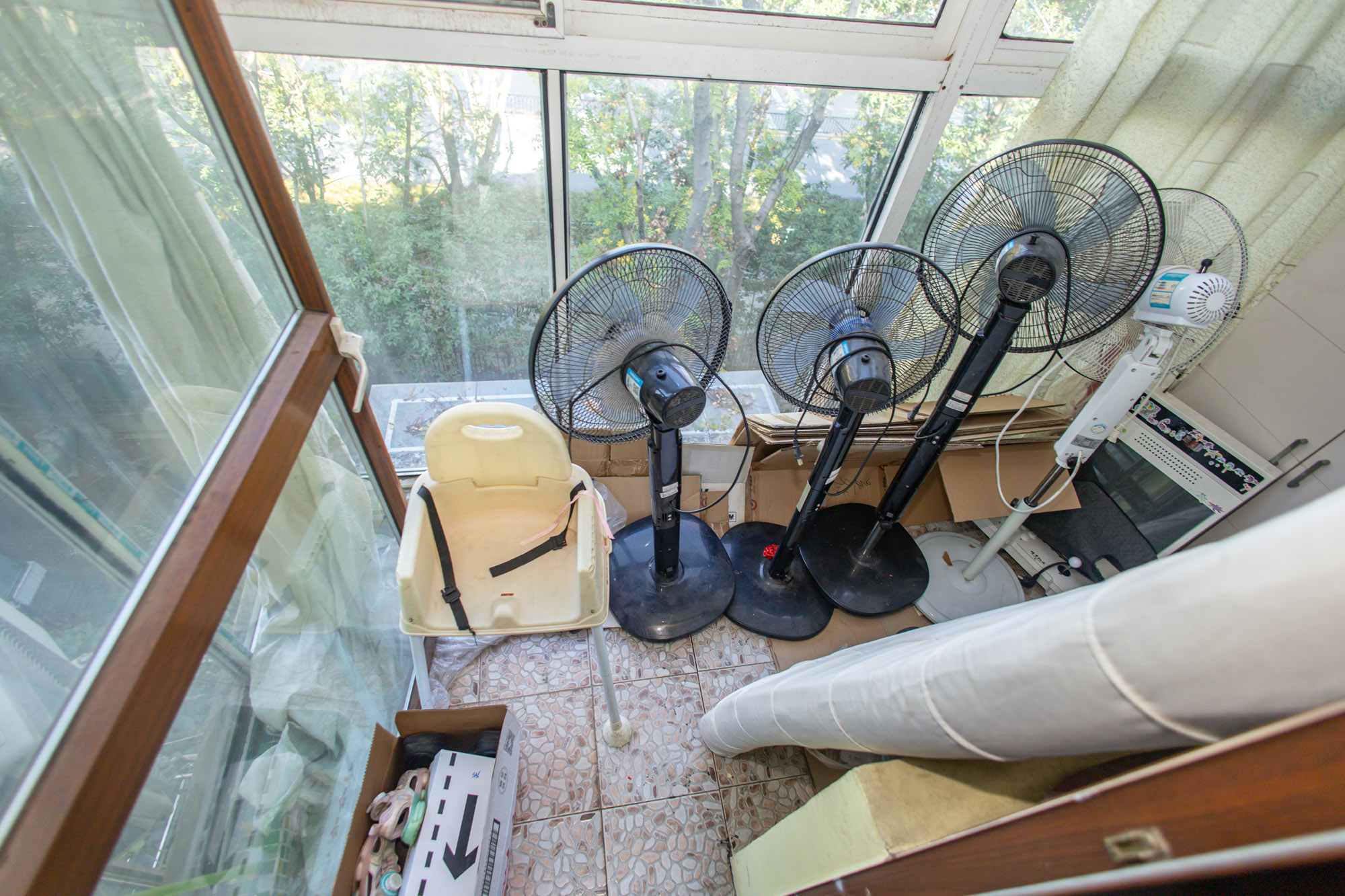 山水芙蓉国际新城 5室2厅1卫 186.0万 山水芙蓉国际新城 5室2厅1卫 186.0万阳台