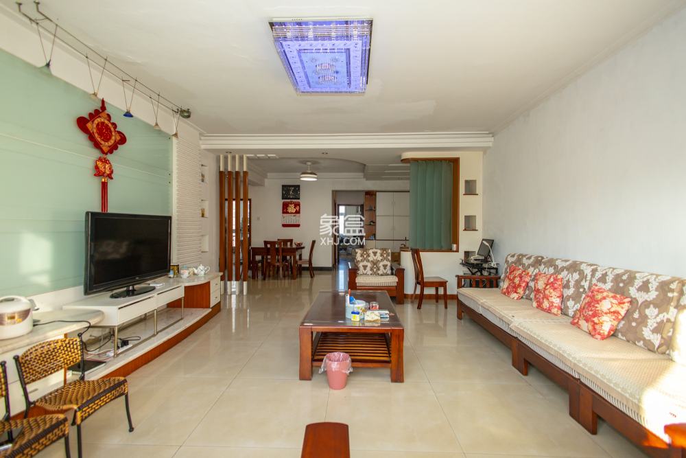 楚天家园  3室2厅2卫    88.0万