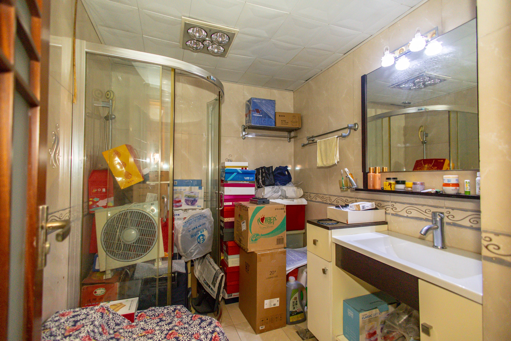 楚天家园  3室2厅2卫    99.0万 楚天家园  3室2厅2卫    99.0万卫生间