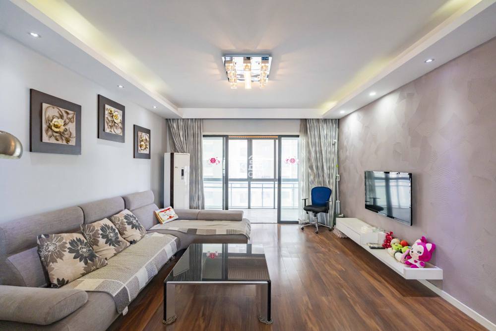 归心苑南苑  4室2厅1卫    158.0万