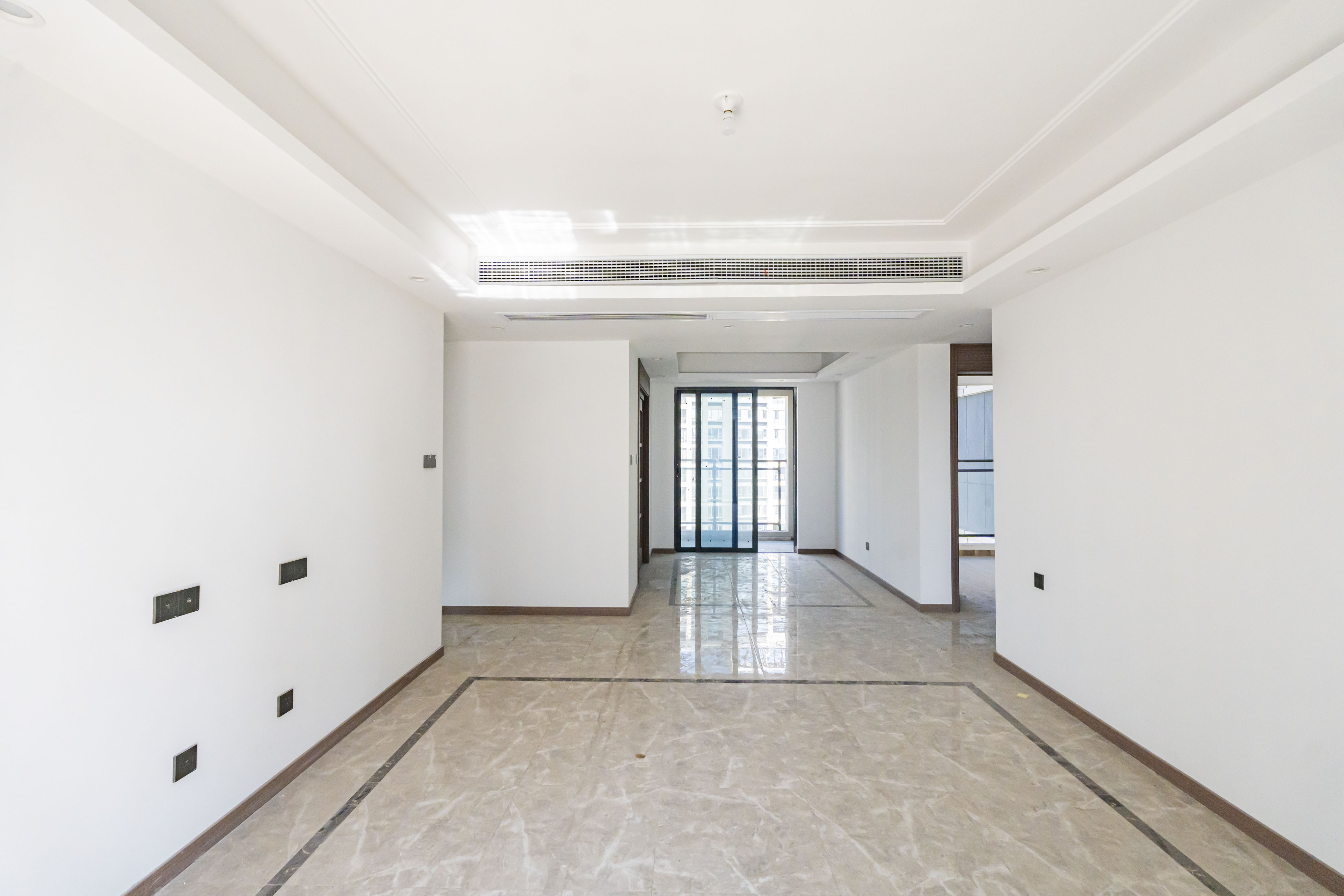 绿地V岛  4室2厅2卫    180.0万 绿地V岛  4室2厅2卫    180.0万