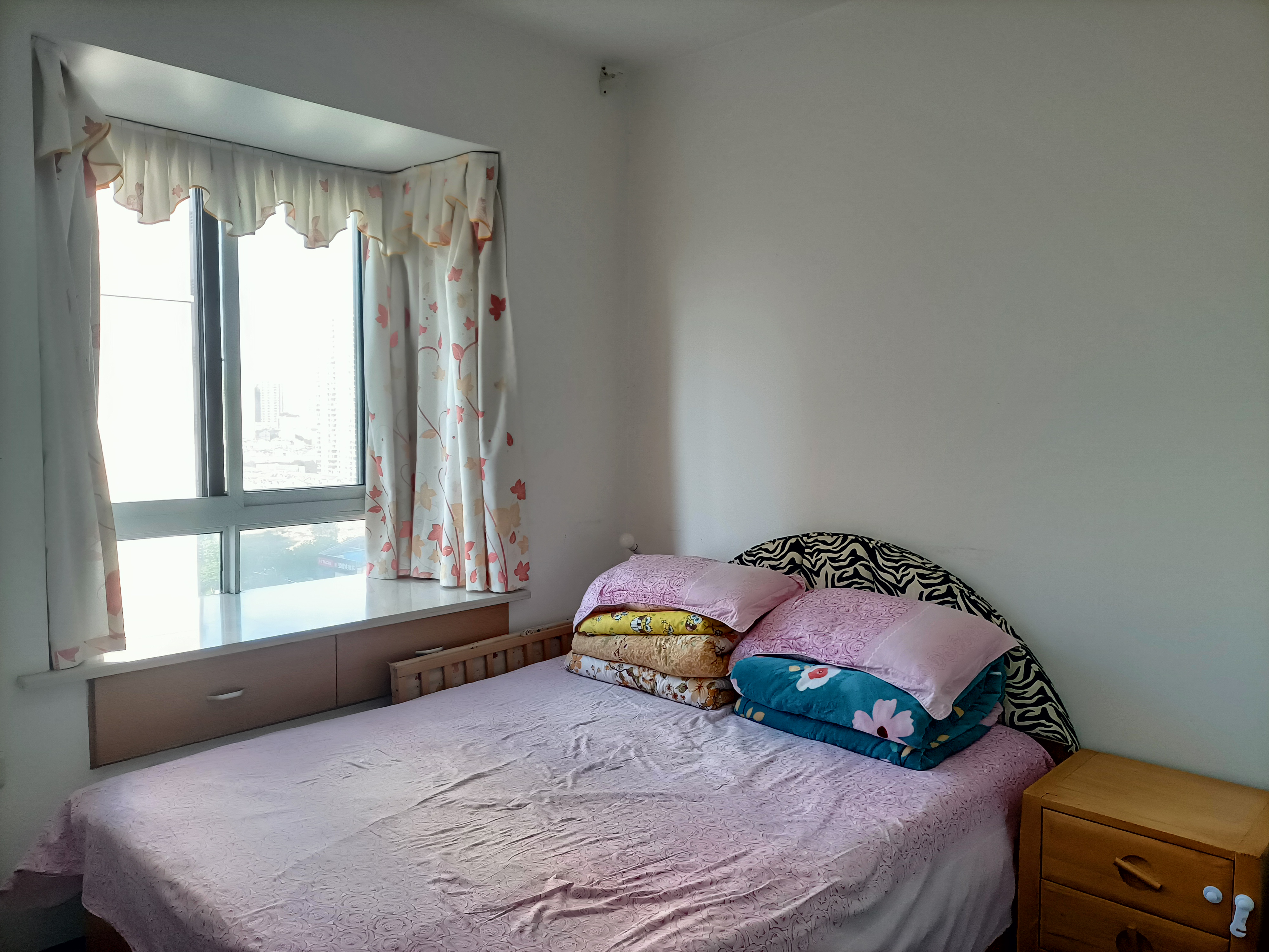 先锋东外滩  2室2厅1卫    2100.0元/月 先锋东外滩  2室2厅1卫    2100.0元/月室内图