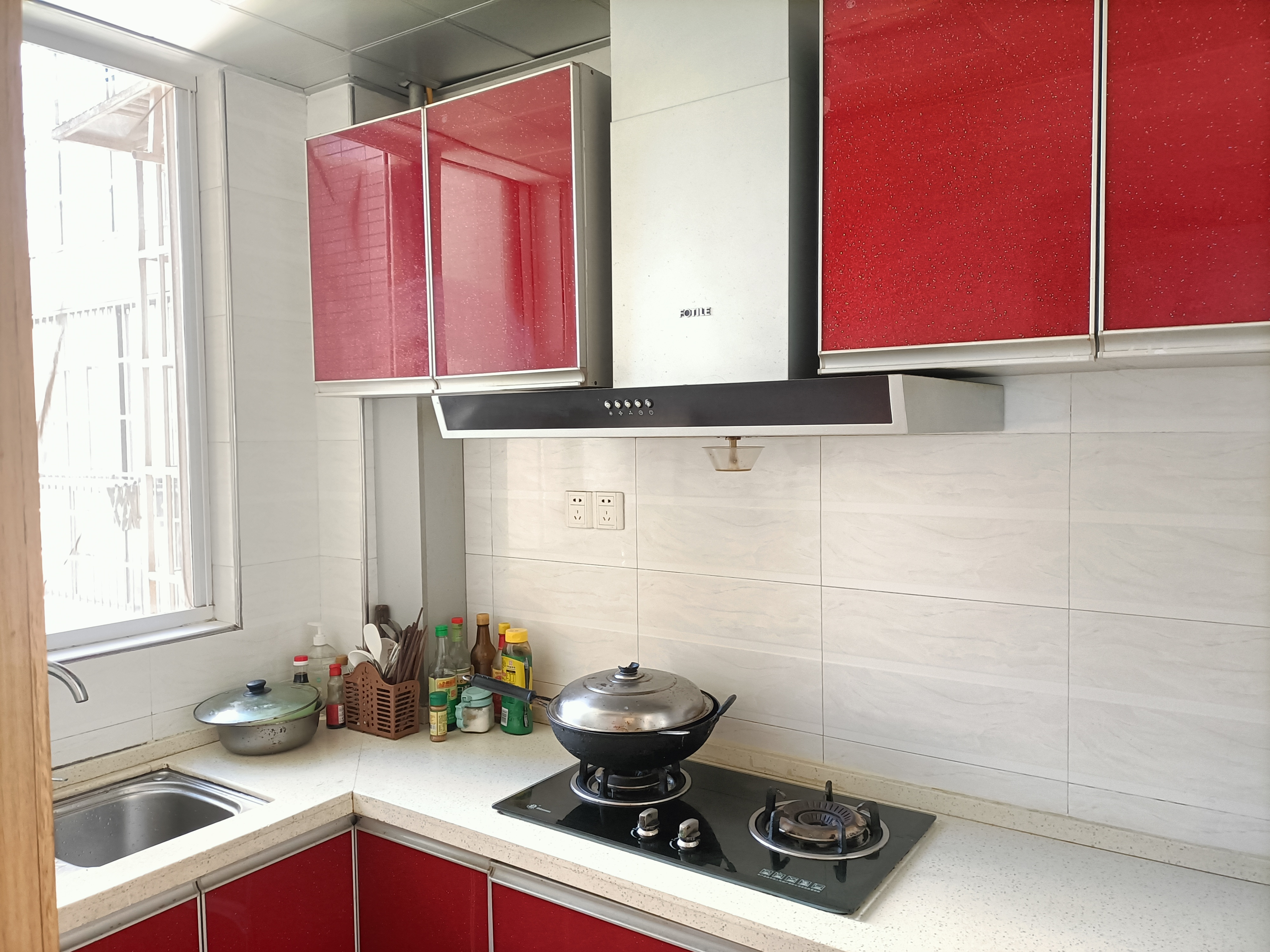 先锋东外滩  2室2厅1卫    2100.0元/月 先锋东外滩  2室2厅1卫    2100.0元/月室内图