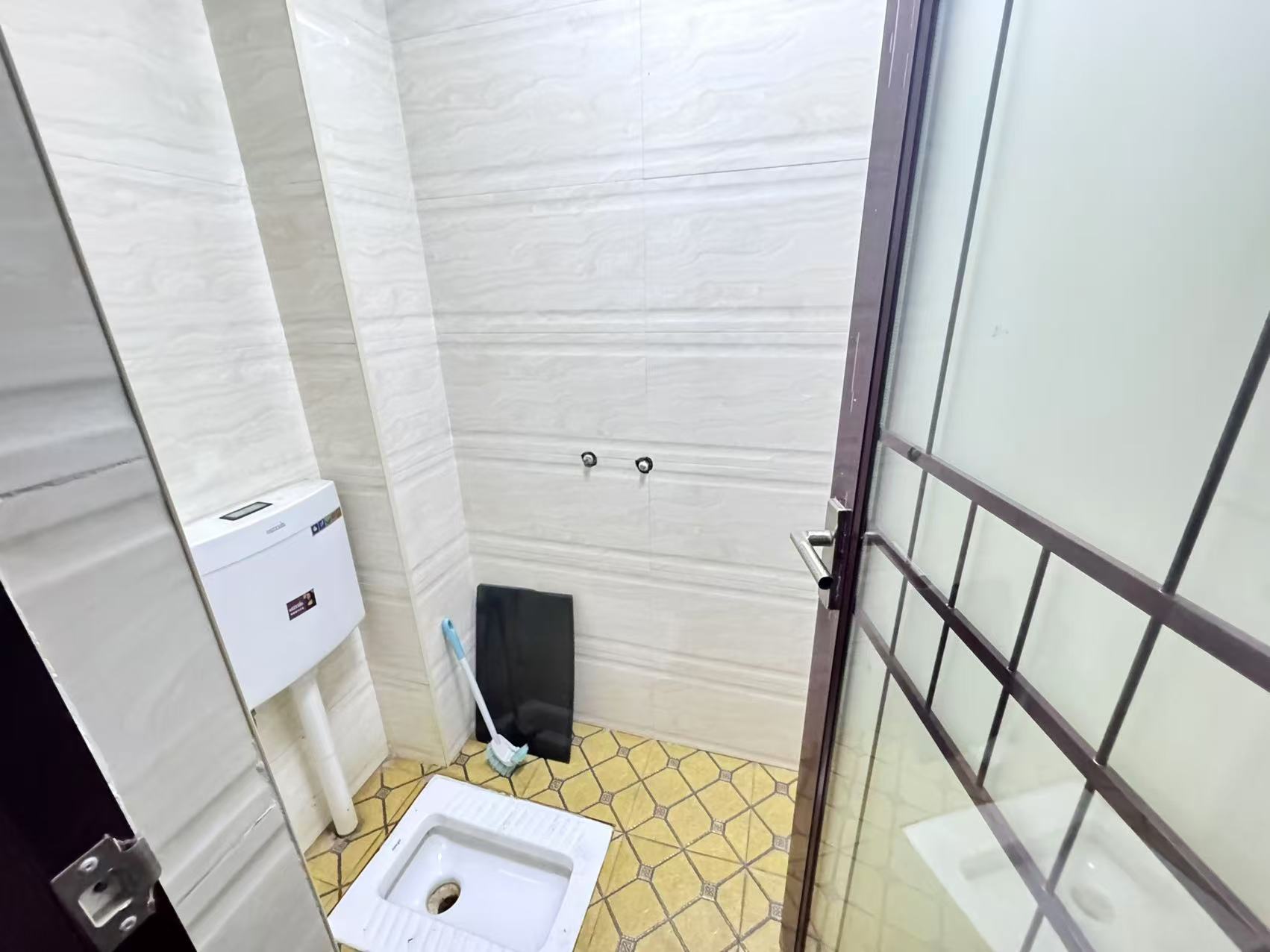 芦淞区荷叶名苑 3室2厅2卫 1600.0元/月 芦淞区荷叶名苑 3室2厅2卫 1600.0元/月室内图