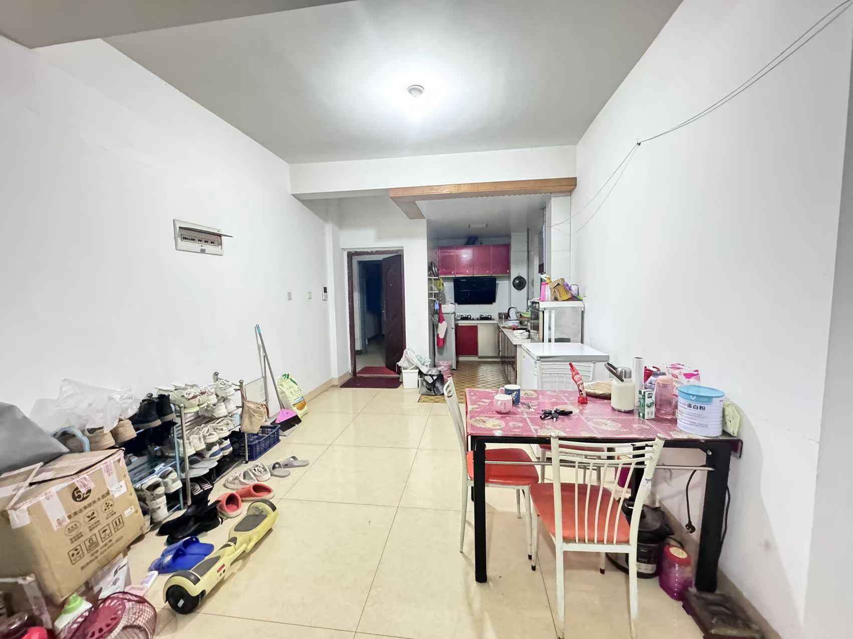 芦淞区荷叶名苑 3室2厅2卫 1600.0元/月 芦淞区荷叶名苑 3室2厅2卫 1600.0元/月室内图