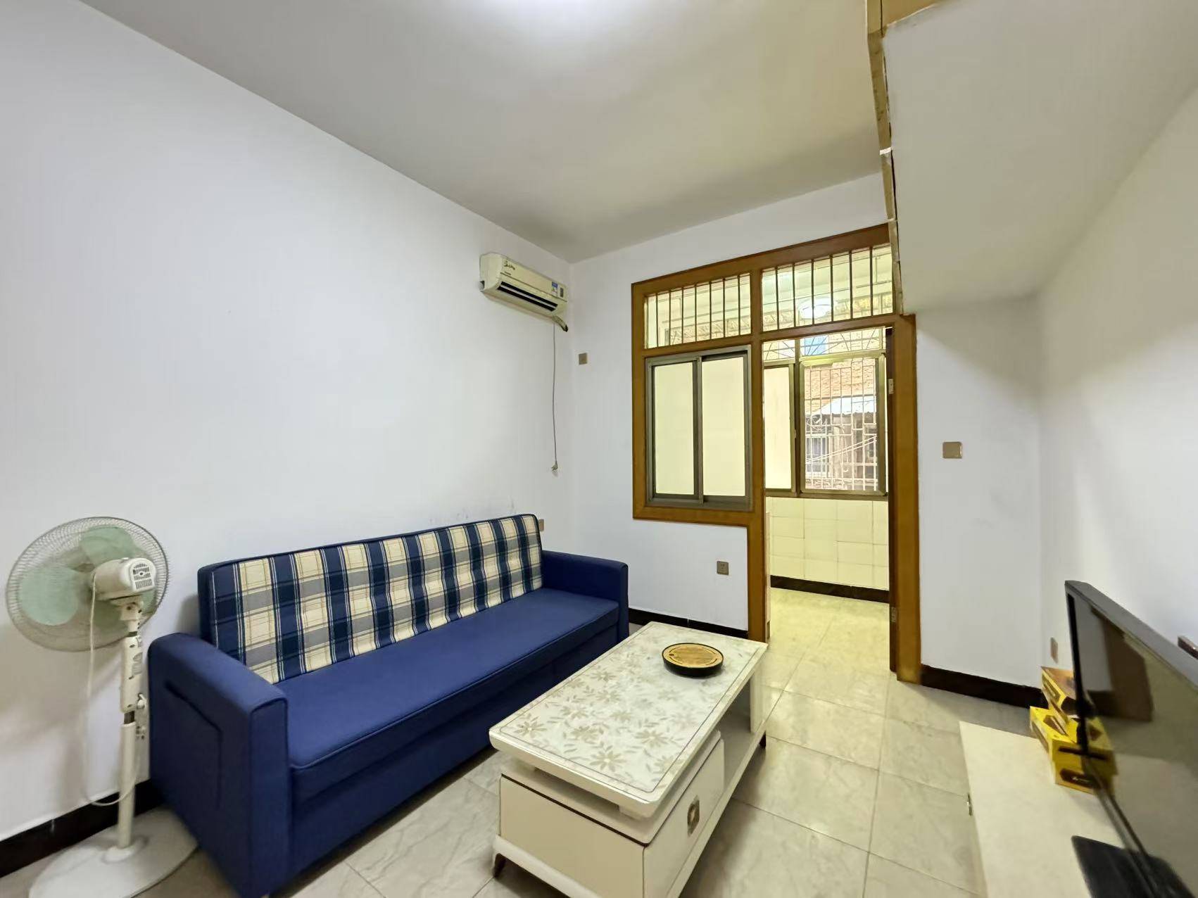 爱民路散盘 2室2厅1卫 1300.0元/月 爱民路散盘 2室2厅1卫 1300.0元/月室内图