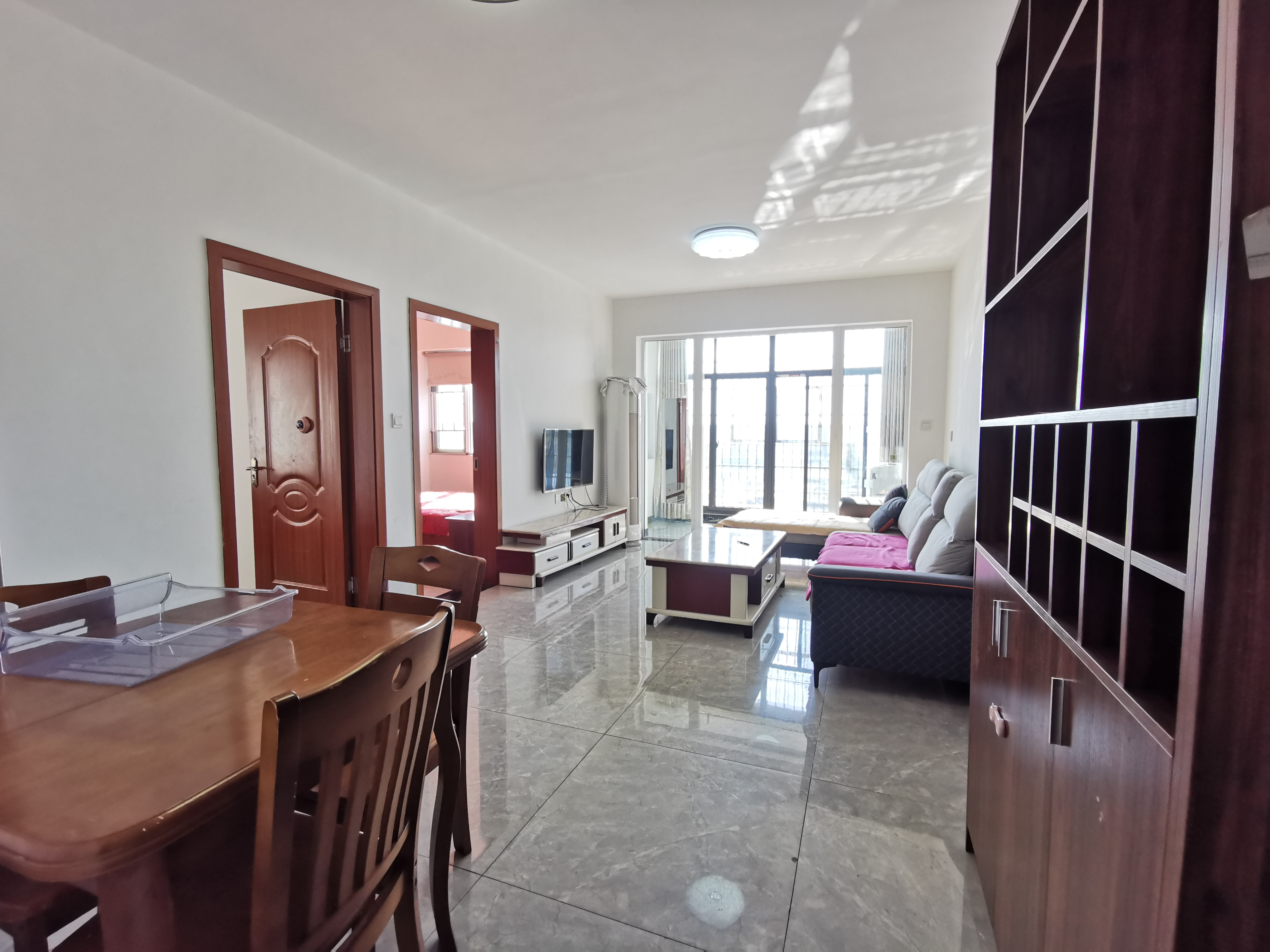 洋湖和园(福联嘉苑)  2室2厅1卫    1800.0元/月 洋湖和园(福联嘉苑)  2室2厅1卫    1800.0元/月户型图