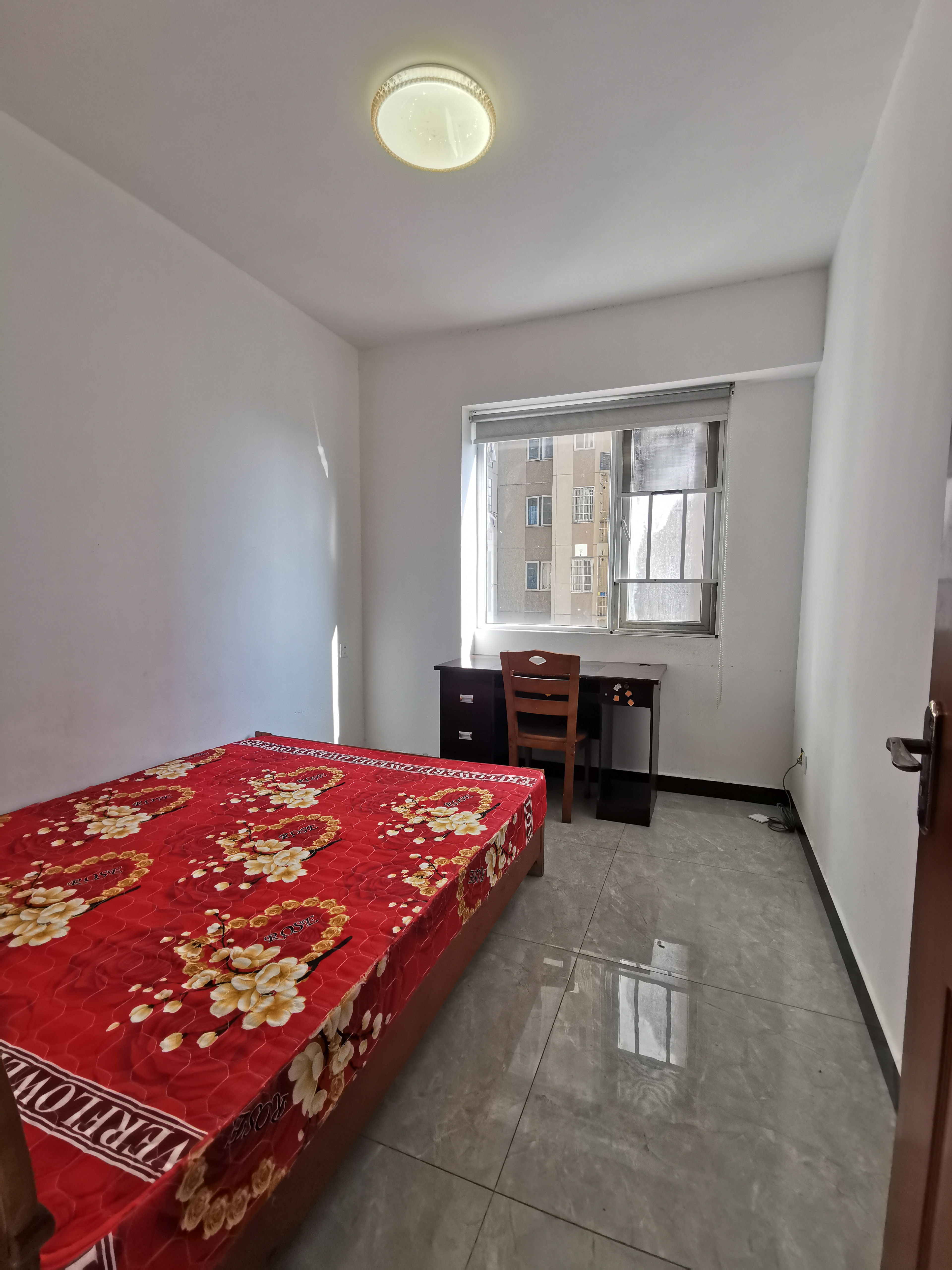 洋湖和园(福联嘉苑)  2室2厅1卫    1800.0元/月 洋湖和园(福联嘉苑)  2室2厅1卫    1800.0元/月室内图