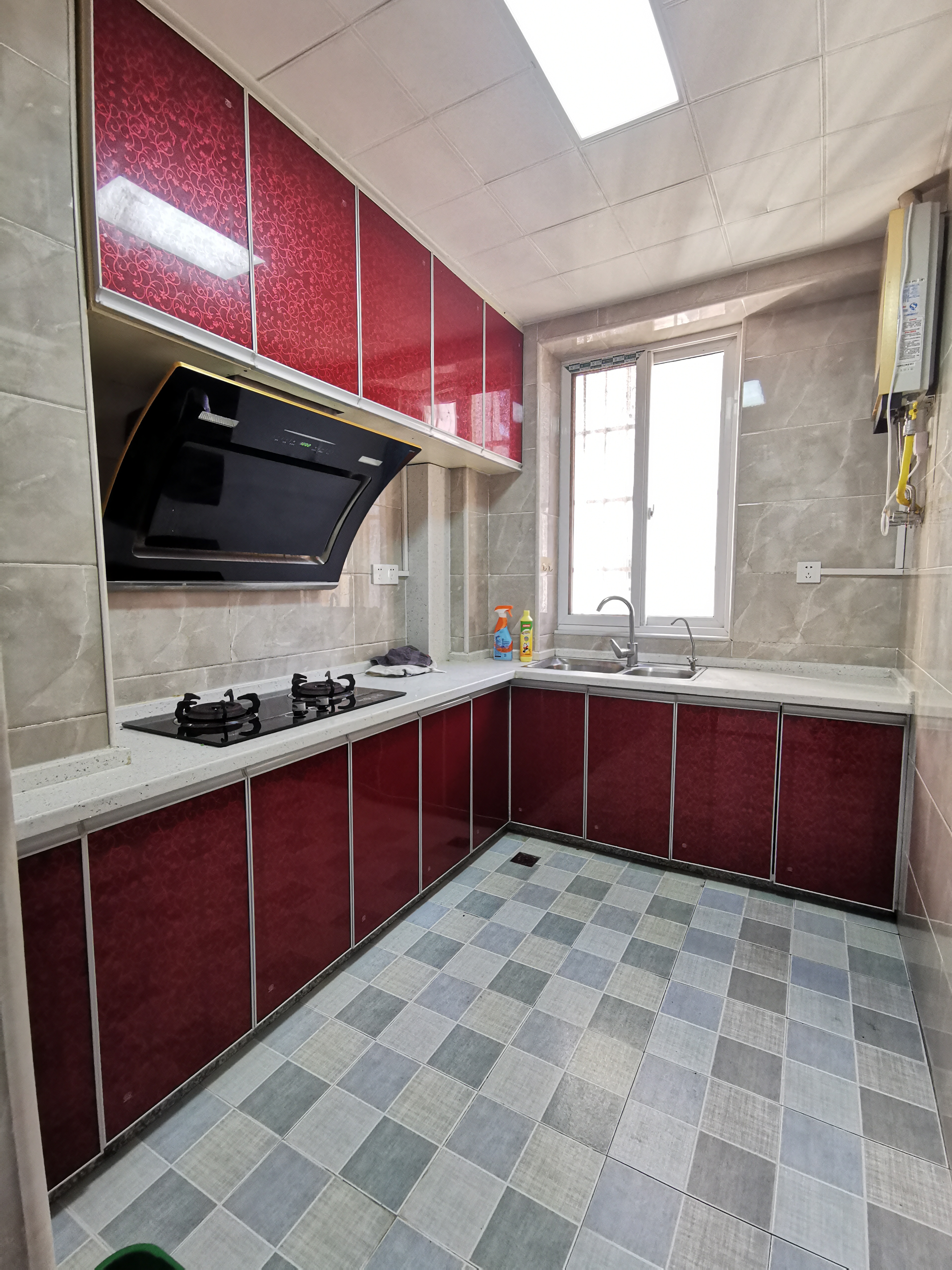 洋湖和园(福联嘉苑)  2室2厅1卫    1800.0元/月 洋湖和园(福联嘉苑)  2室2厅1卫    1800.0元/月室内图