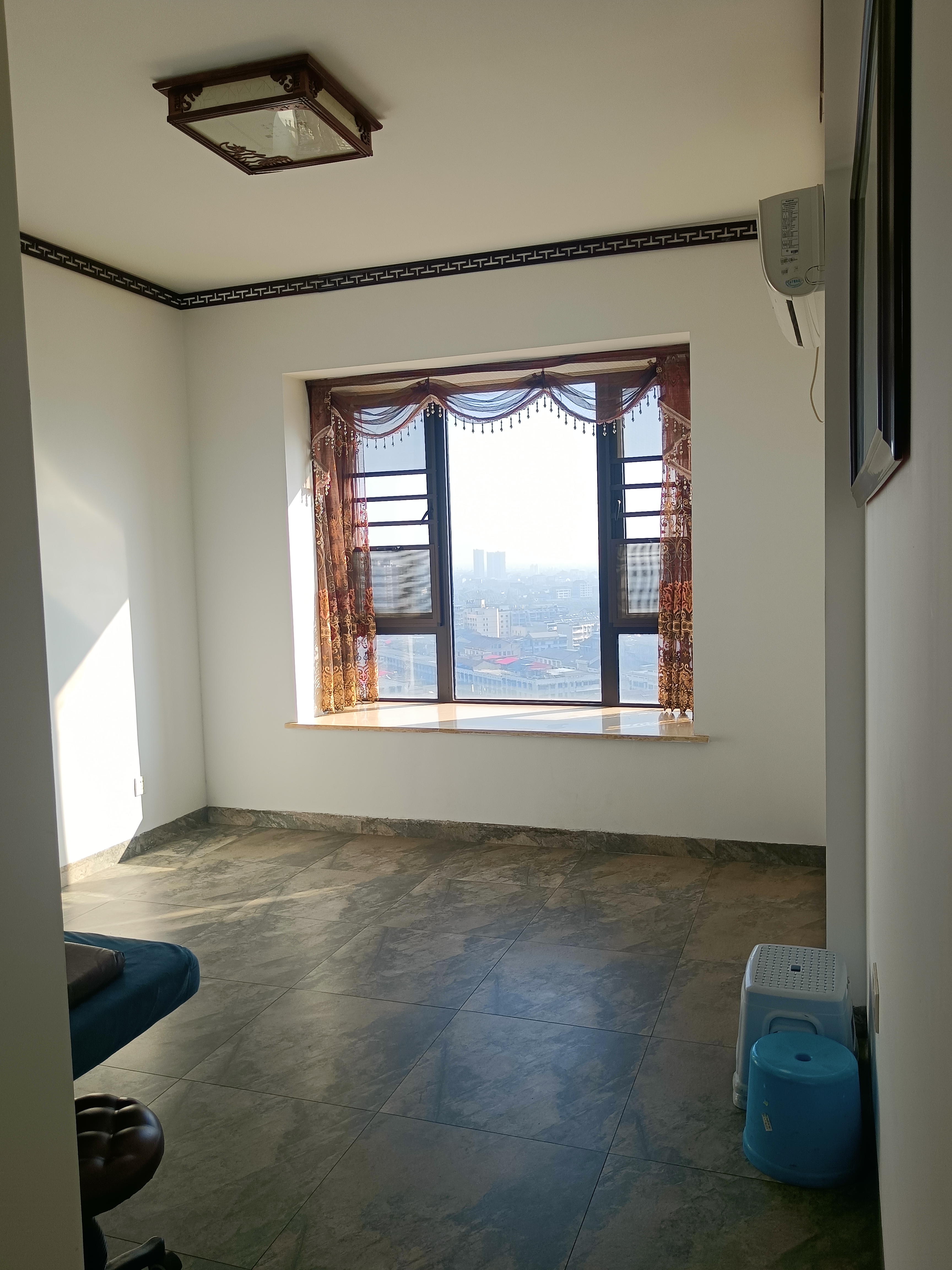 御景东方  13室2厅2卫    2200.0元/月 御景东方  13室2厅2卫    2200.0元/月室内图