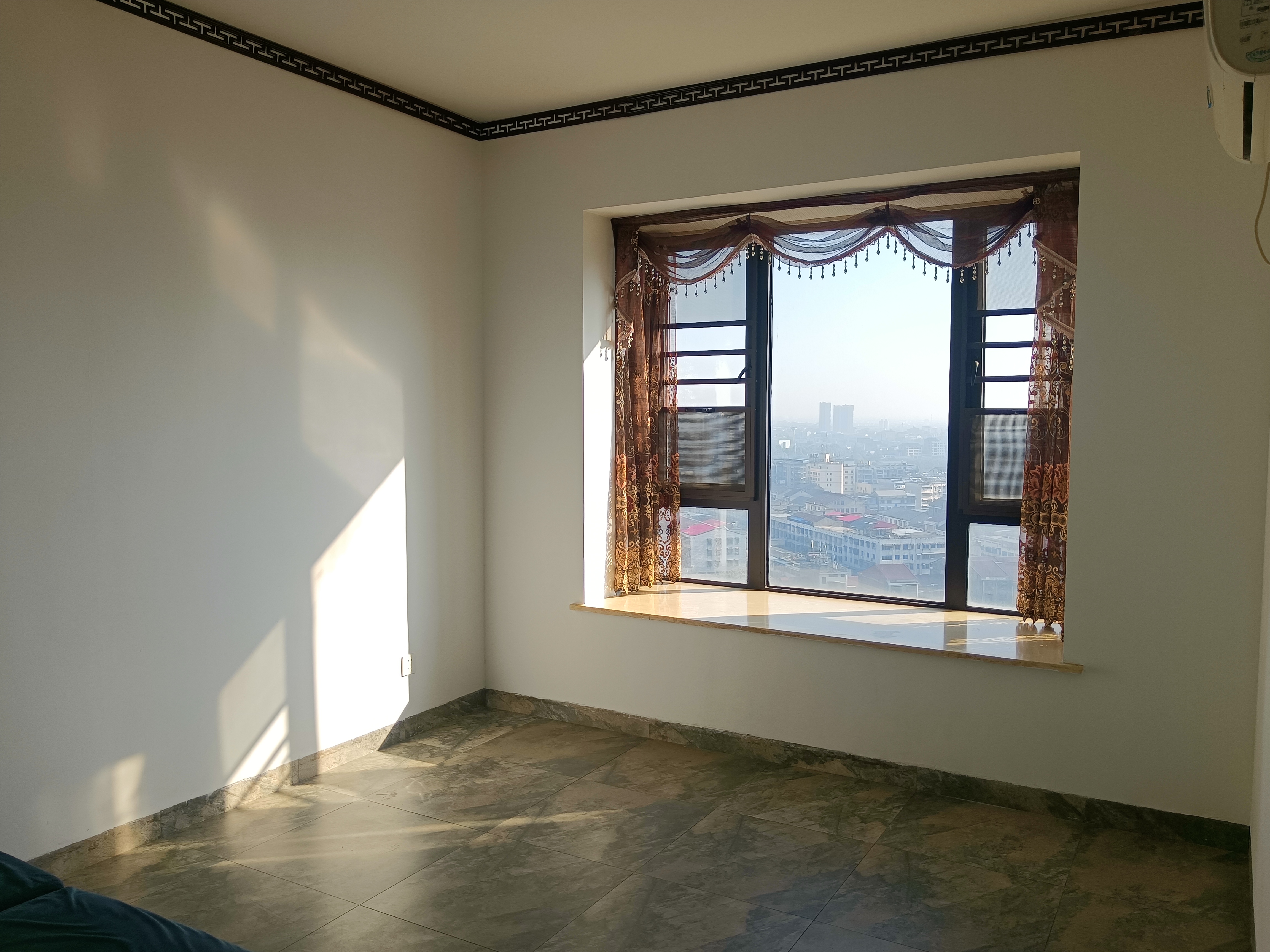 御景东方  13室2厅2卫    2200.0元/月 御景东方  13室2厅2卫    2200.0元/月室内图