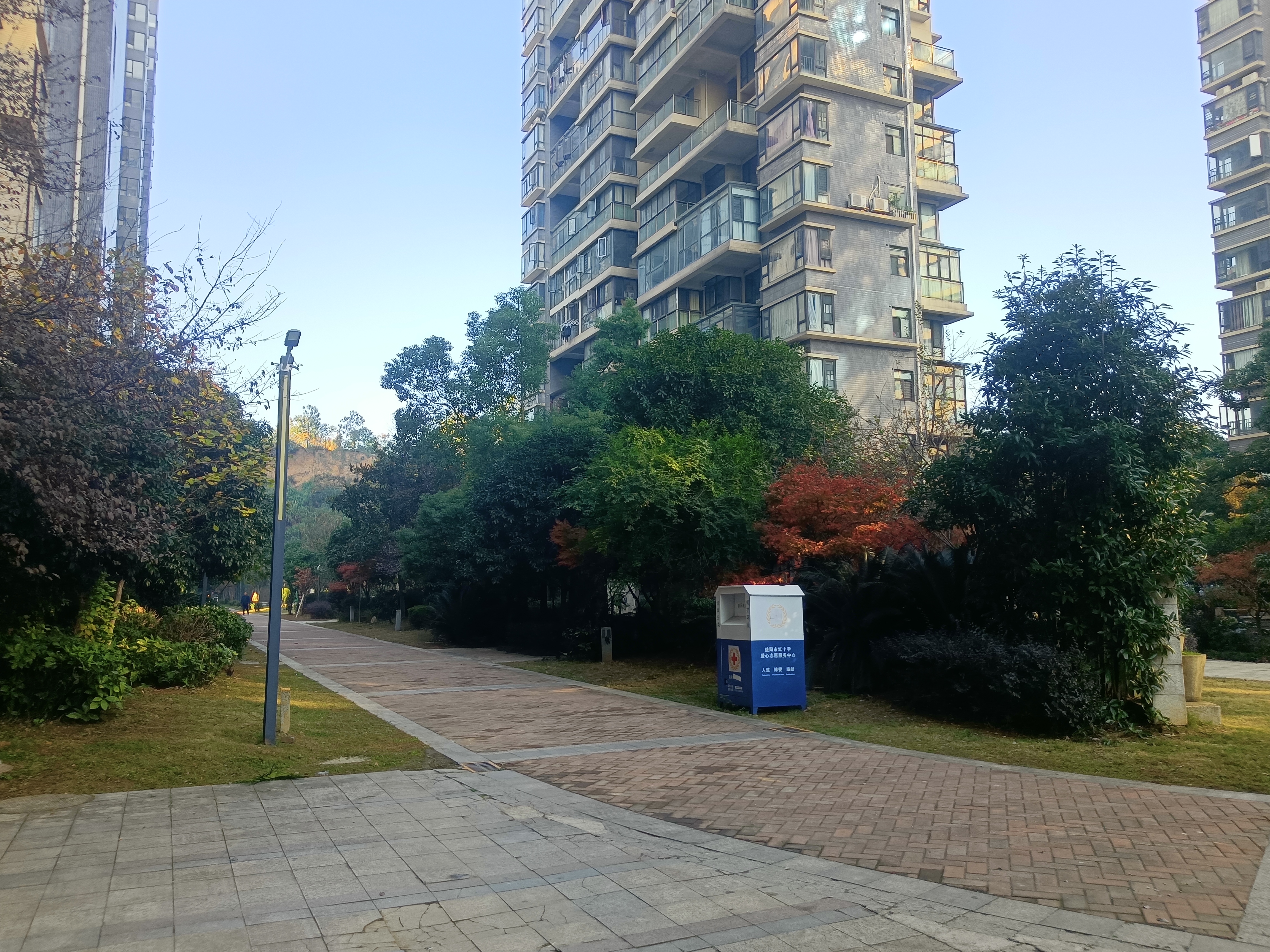 御景东方  13室2厅2卫    2200.0元/月 御景东方  13室2厅2卫    2200.0元/月小区图