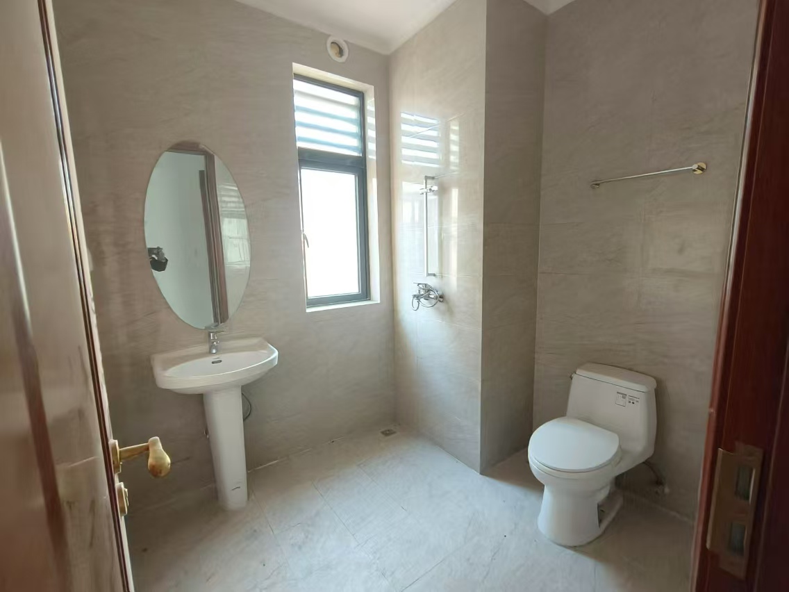 恒大美丽沙悦澜府 5室2厅3卫 2000.0万 恒大美丽沙悦澜府 5室2厅3卫 2000.0万室内图