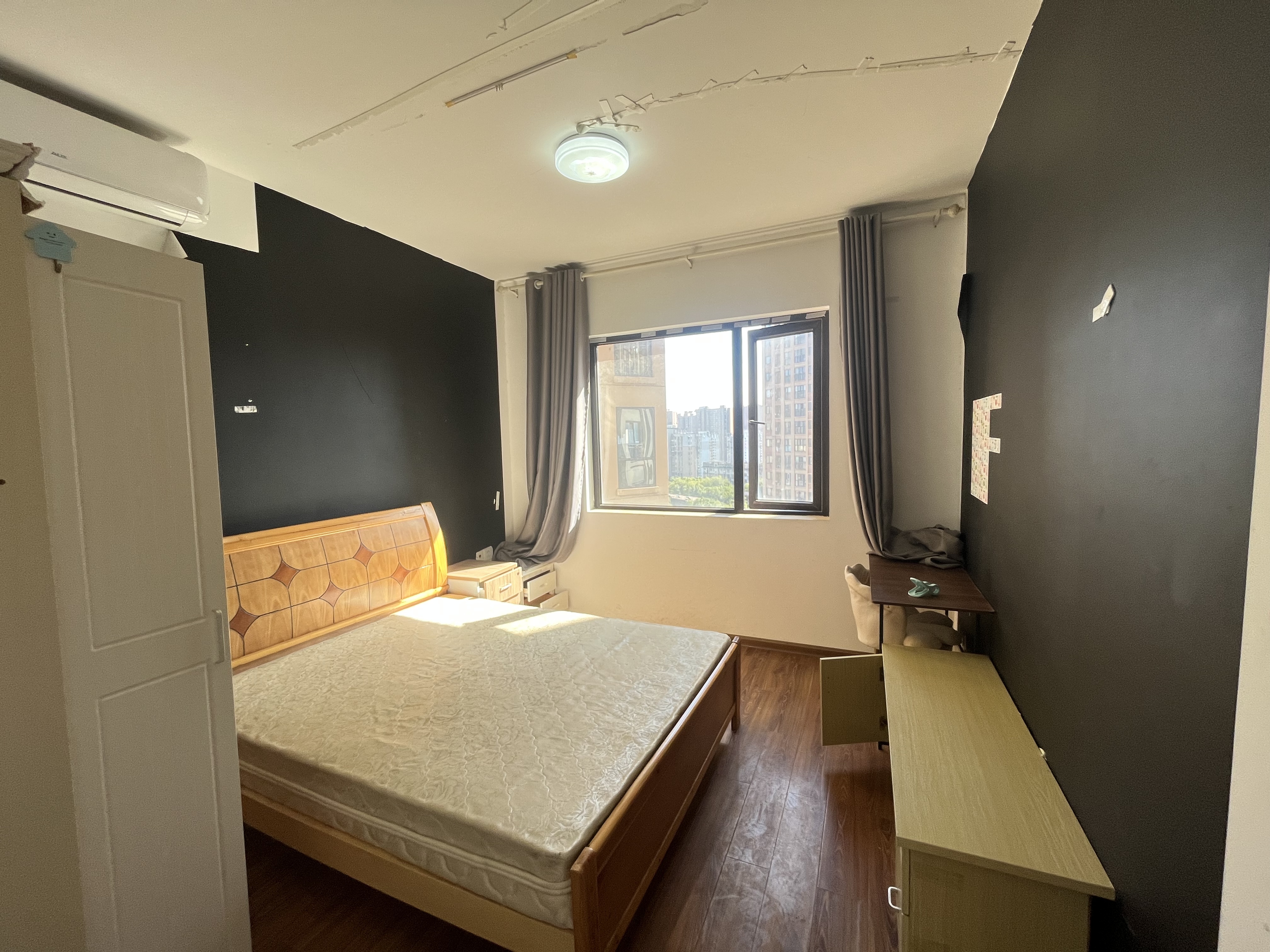 旭辉香樟公馆 3室1厅1卫 2500.0元/月 旭辉香樟公馆 3室1厅1卫 2500.0元/月室内图