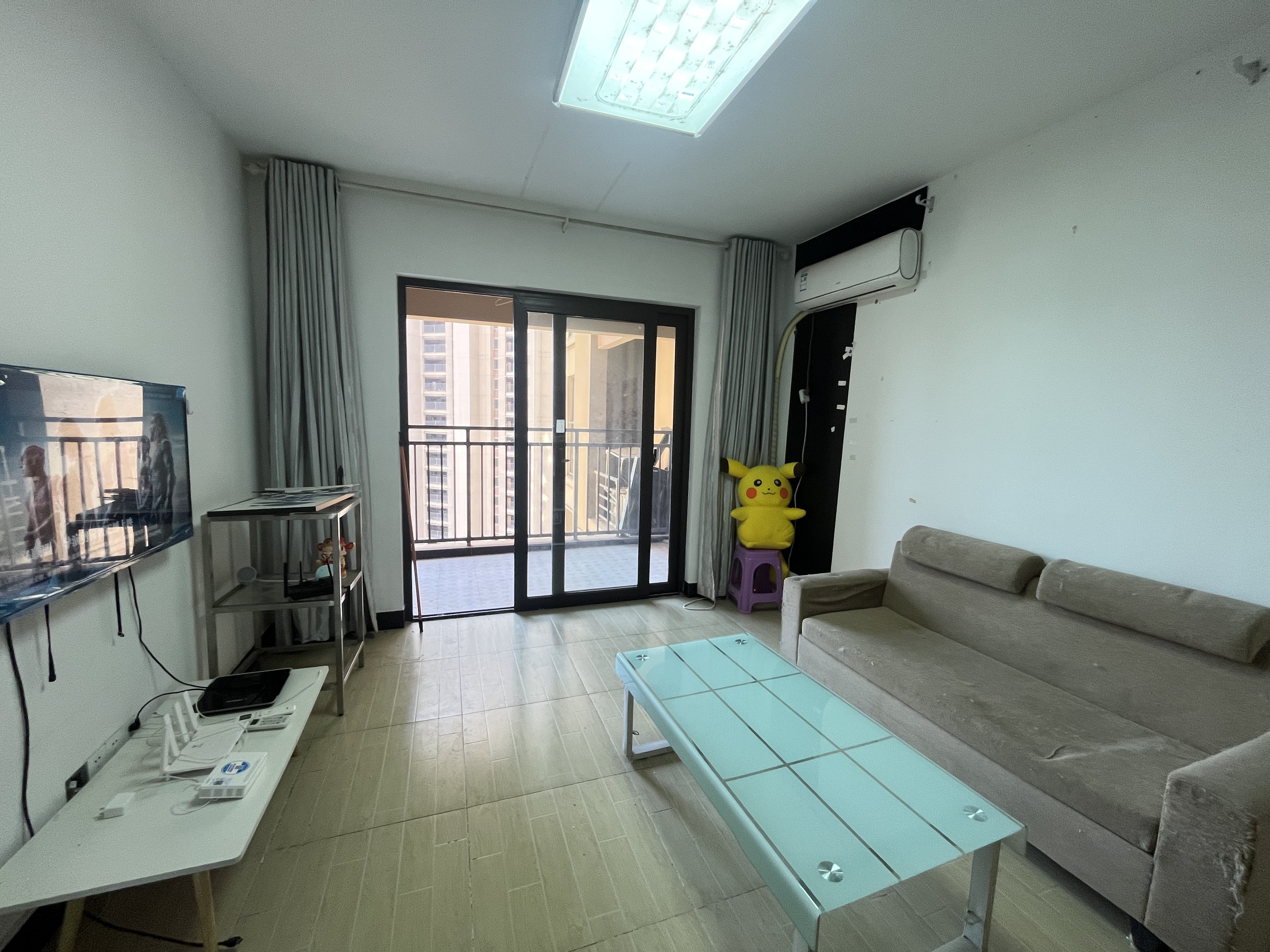 旭辉香樟公馆 3室1厅1卫 2500.0元/月 旭辉香樟公馆 3室1厅1卫 2500.0元/月室内图