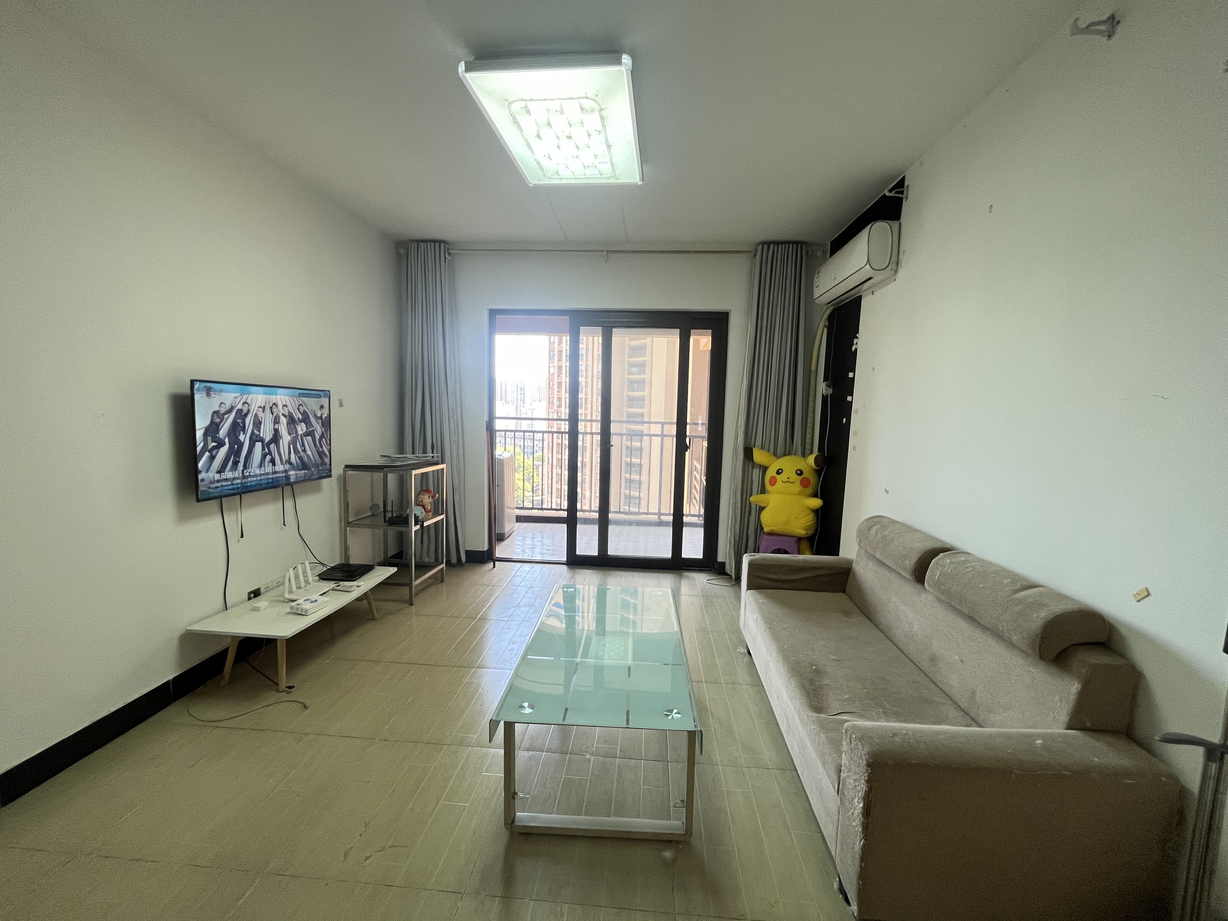 旭辉香樟公馆 3室1厅1卫 2500.0元/月 旭辉香樟公馆 3室1厅1卫 2500.0元/月室内图