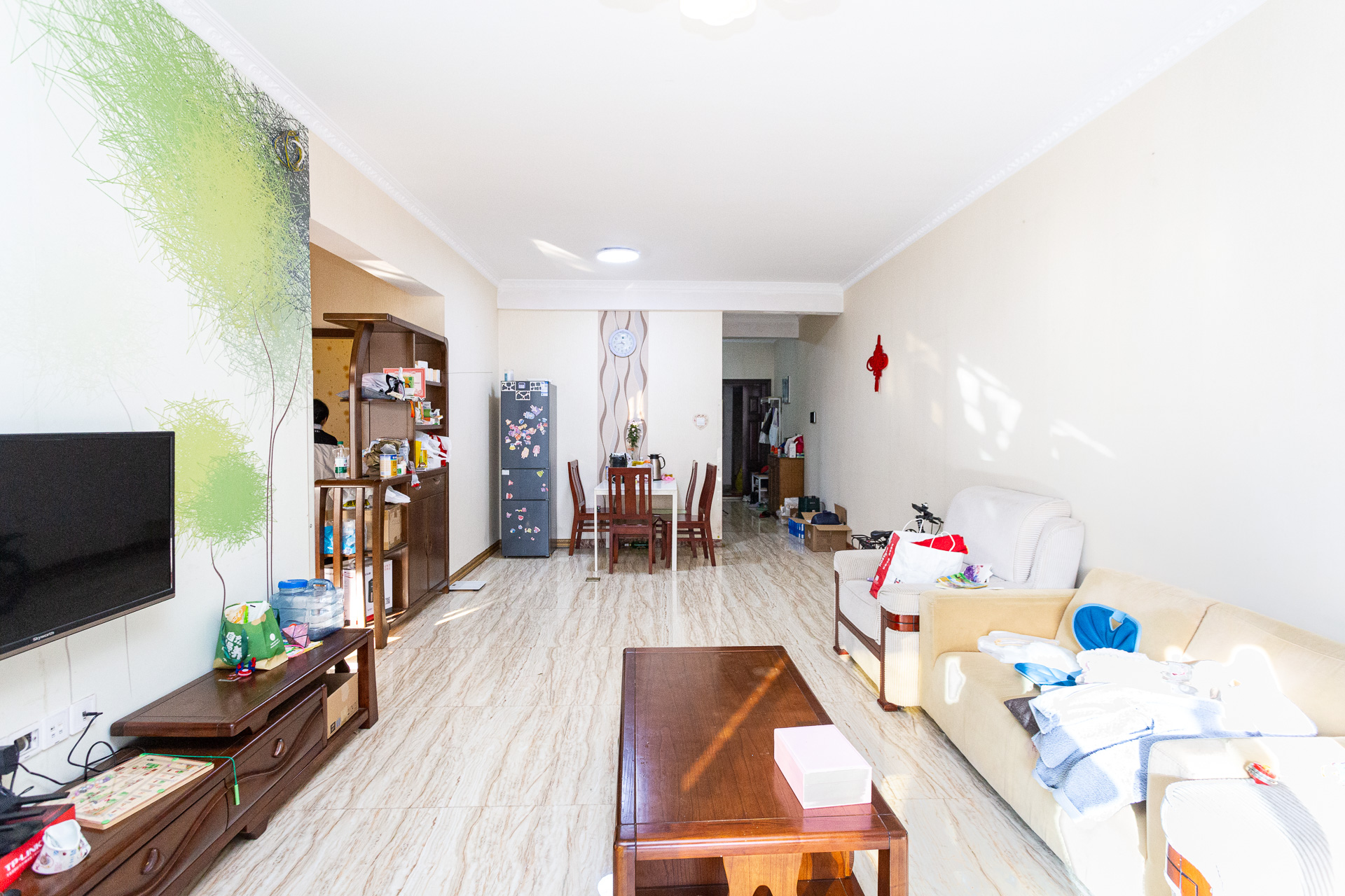 名家翡翠花园  2室2厅1卫    68.0万客厅